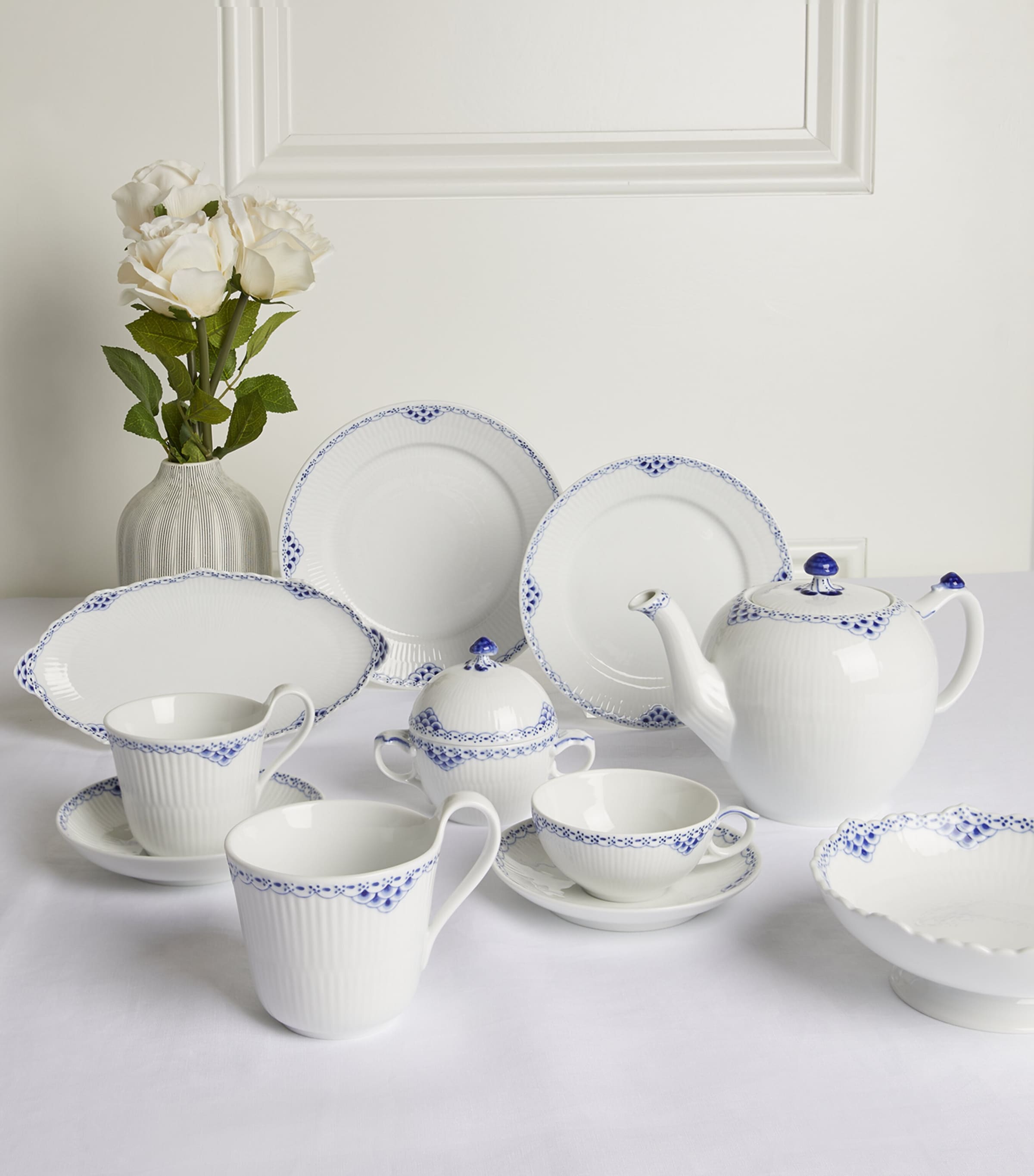 Princess Oval Dish (24.5cm) BLUE Image 3