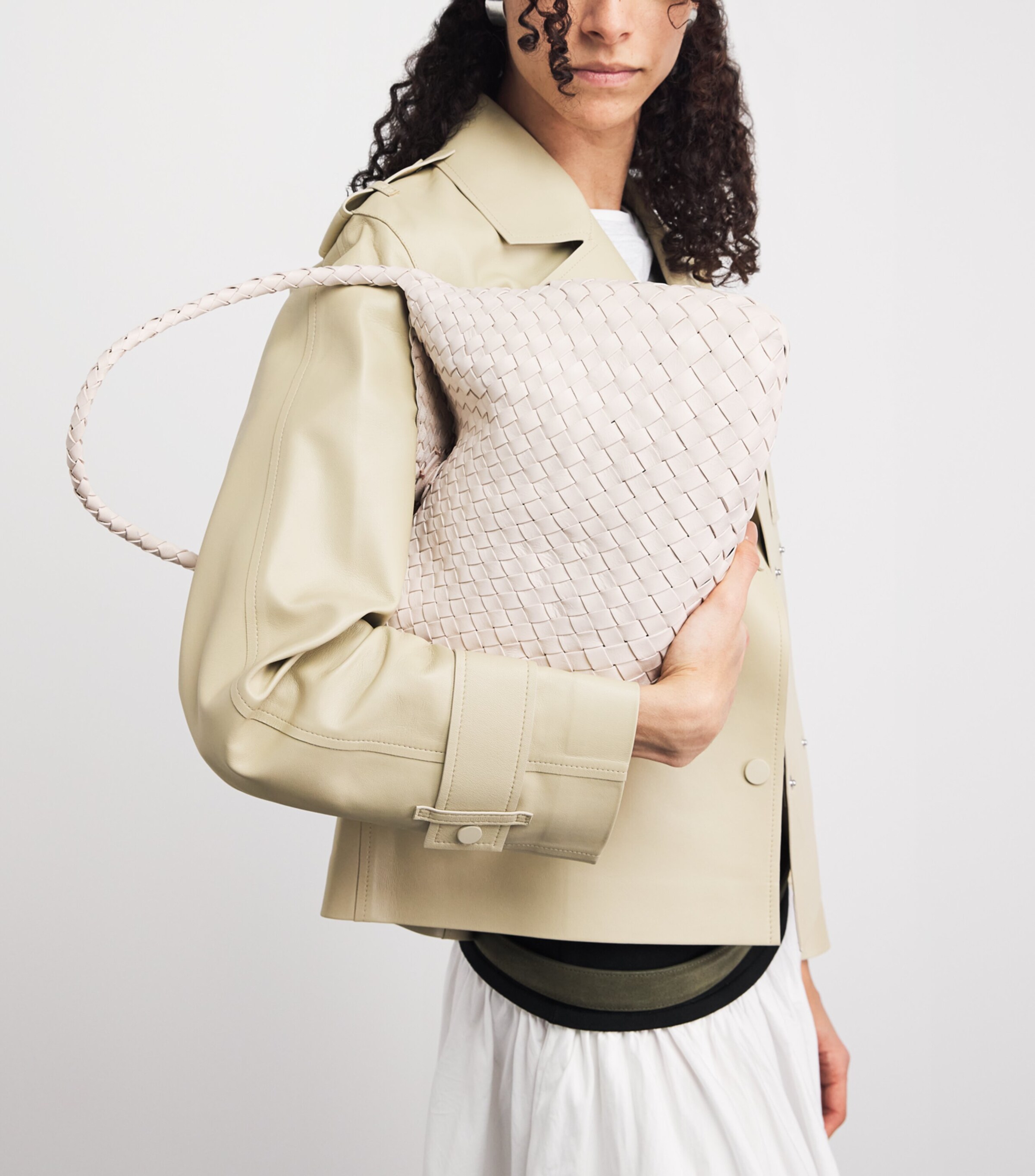 DRAGON DIFFUSION Leather Woven Santa Maria Shoulder Bag Sand Image 2