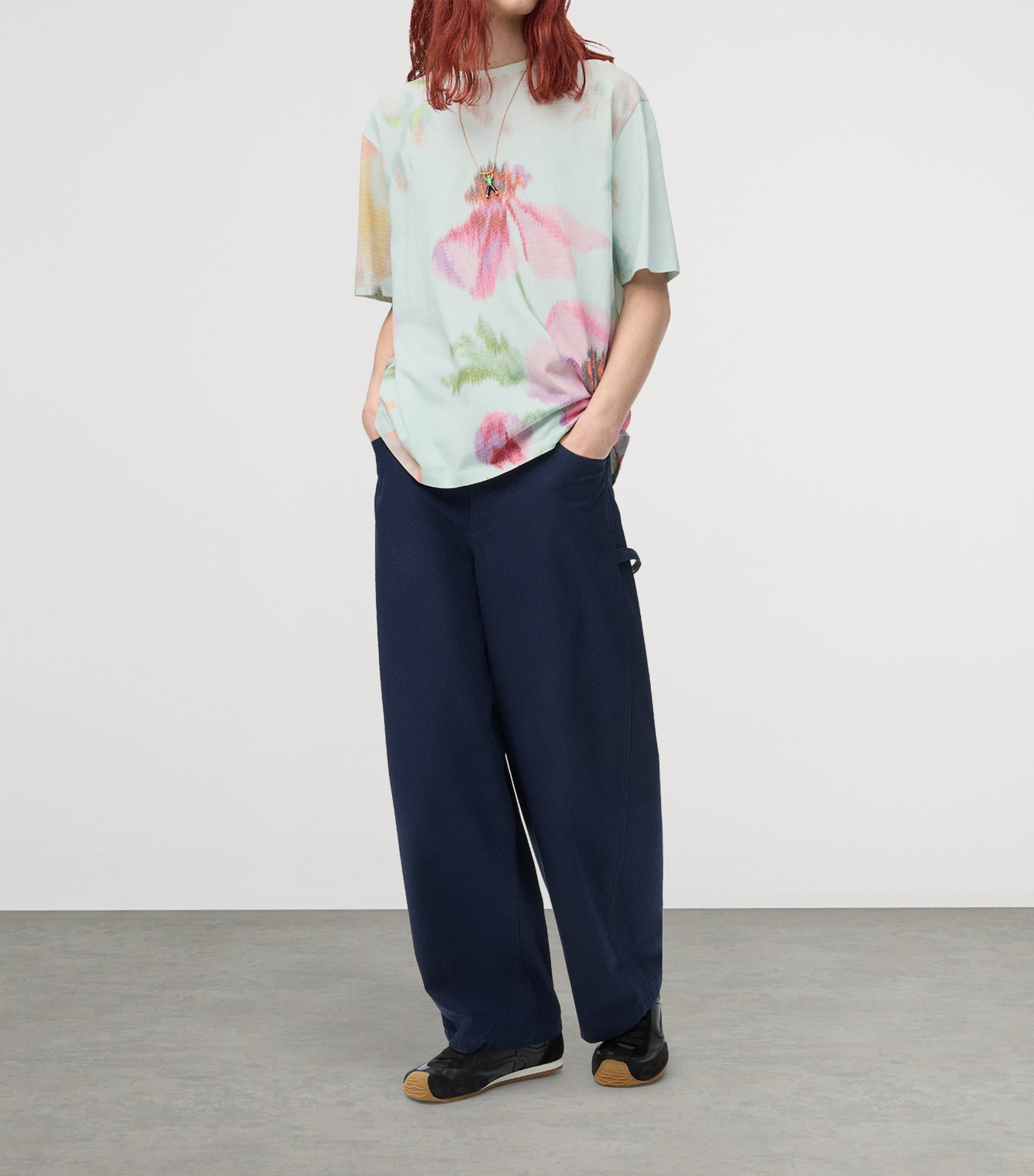 トップス Loewe Tshirt floral design L size women LOEWE Embroidered floral-print cotton-blend jersey T-shirt