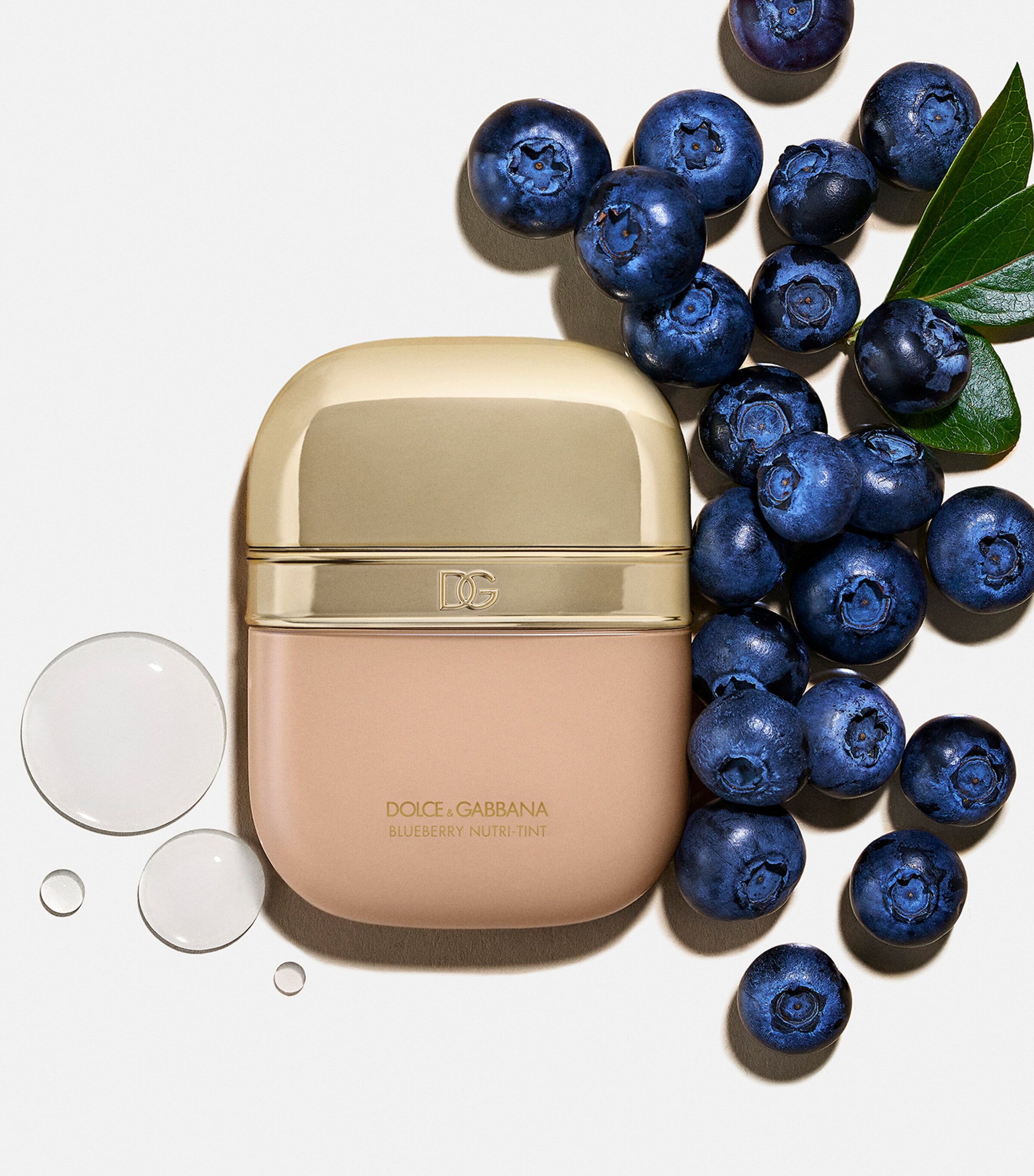 Dolce&Gabbana Blueberry Nutri Tint Hydro Glow & Fresh Skin Tint Light Image 5