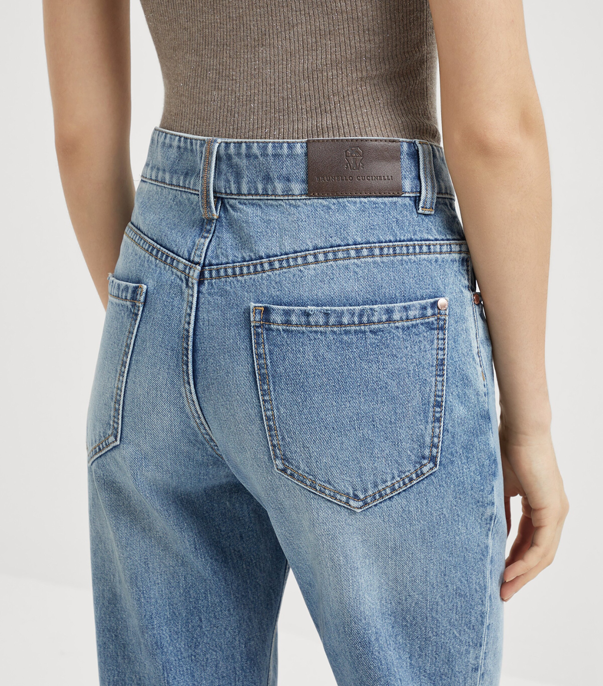 Brunello Cucinelli Womens Logo Patch Mid-Rise Straight-Fit Jeans Image 5