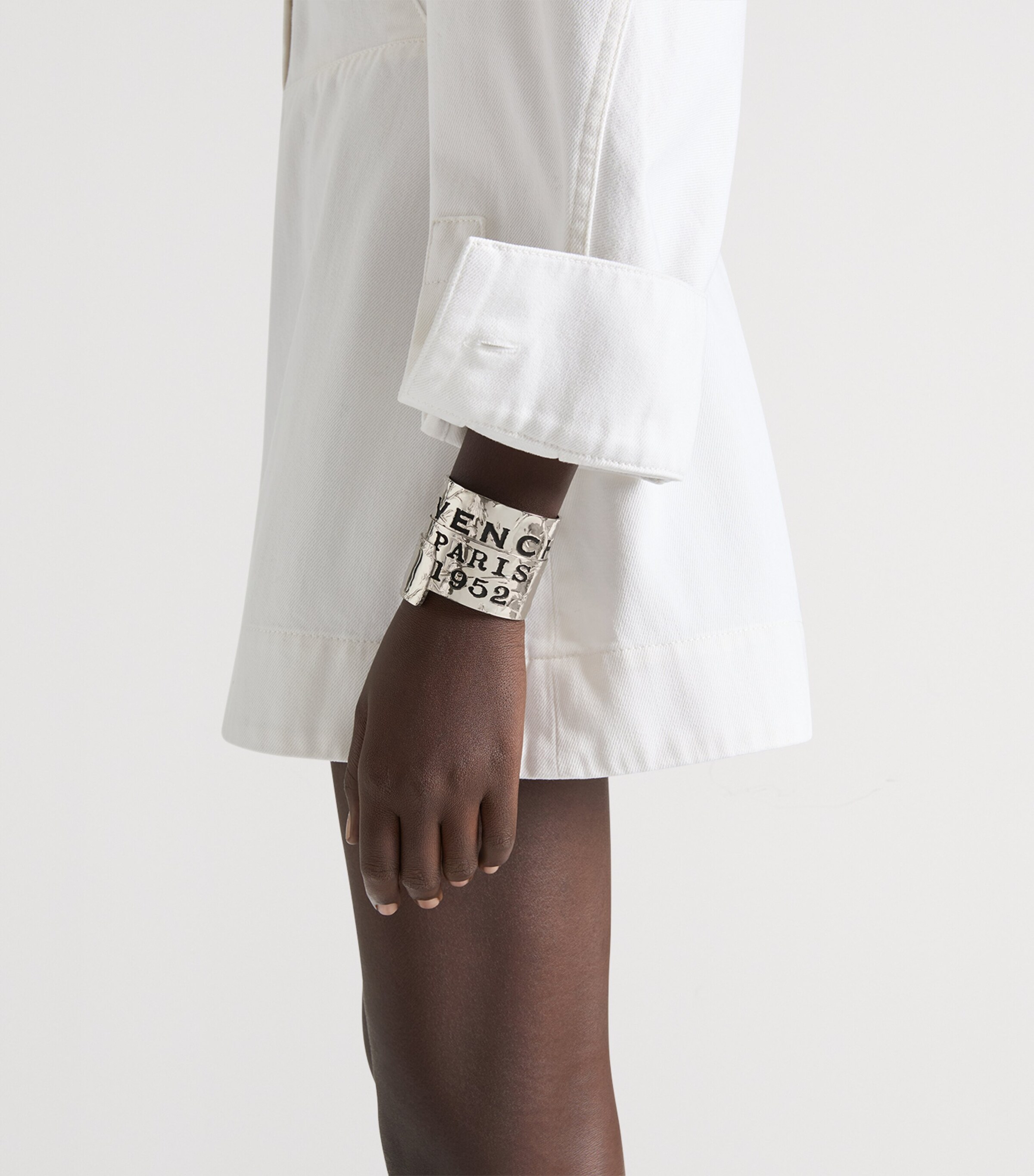 Tape Cuff Bracelet ANTIC SILVERY Image 2