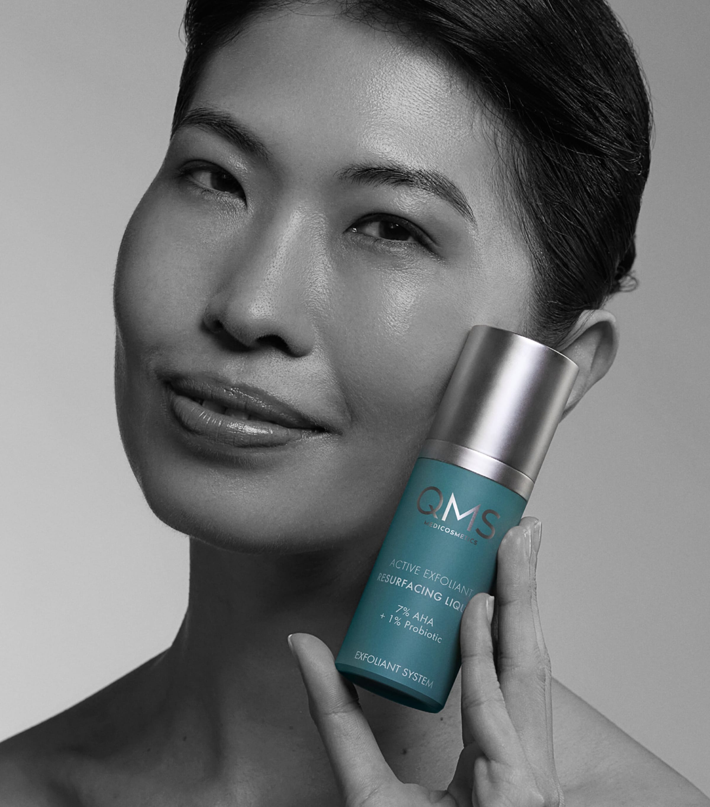 QMS 7% AHA Active Exfoliant Resurfacing Liquid (30ml) Image 3