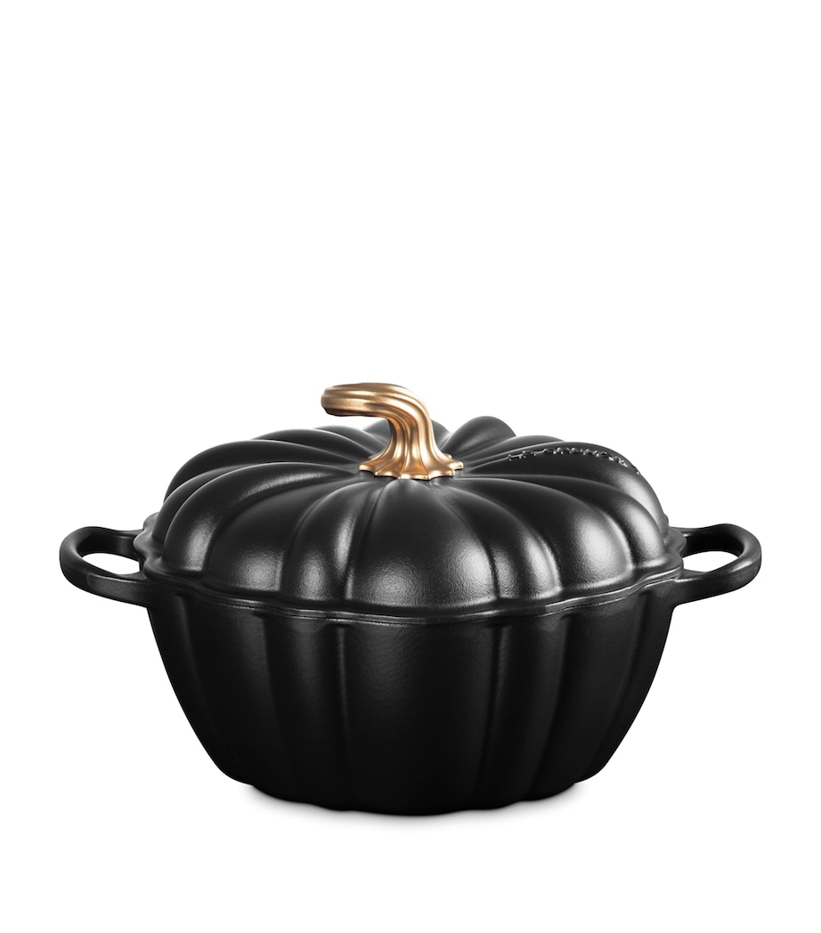 Le Creuset Cast Iron Pumpkin Casserole Dish (24cm) Black Image 1