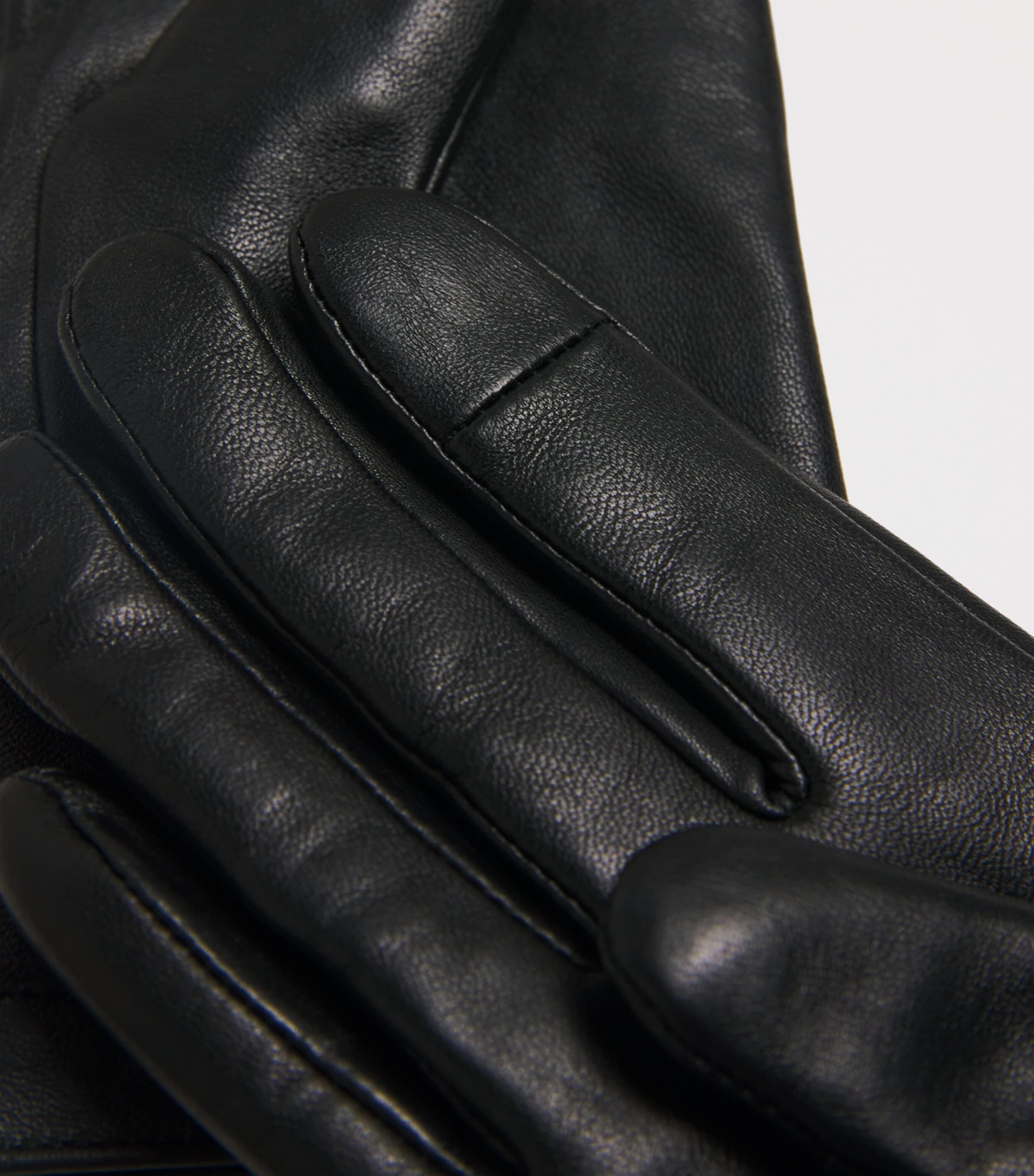 Leather Heart Charm Gloves BLACK Image 4