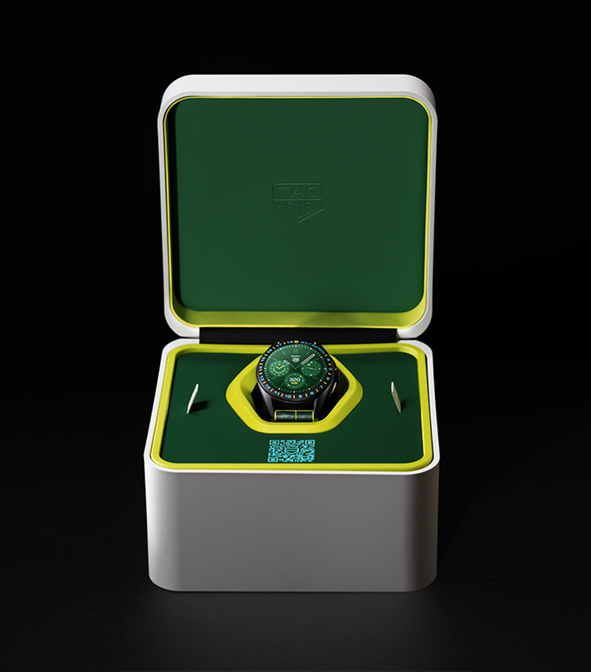 TAG Heuer x Malbon Golf Titanium Connected Calibre E4 Watch 45mm Green Image 3