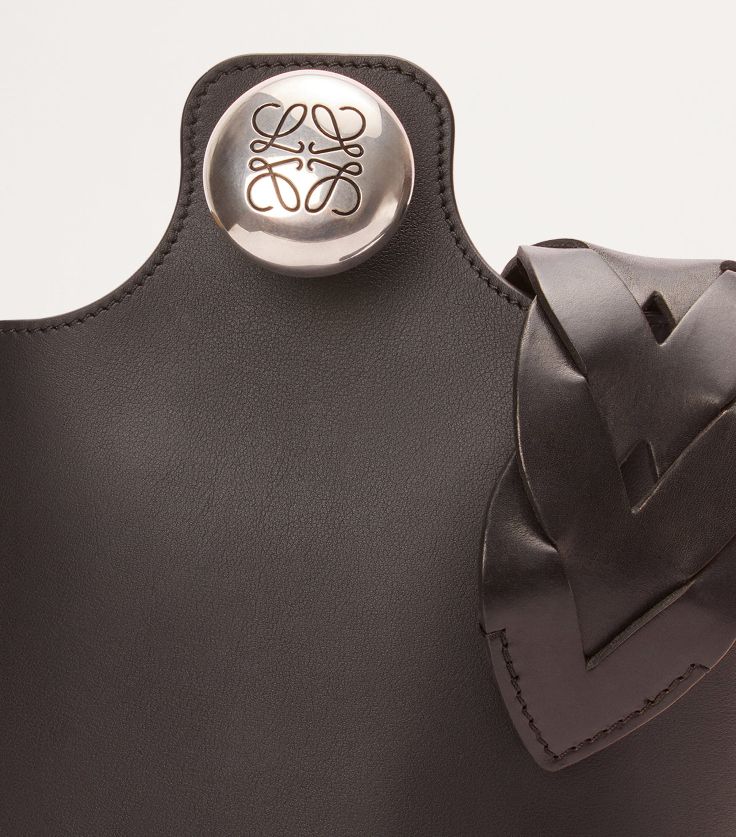 Large Pebble Bucket Bag DARK BROWN Image 8