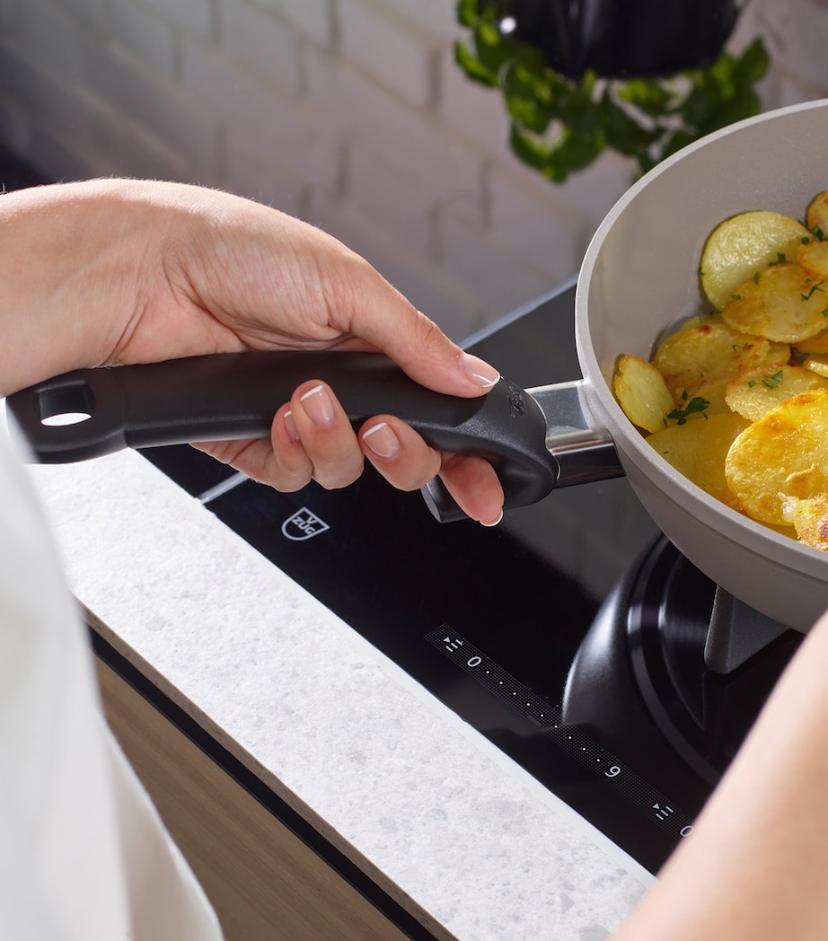 Ceratal Comfort Frying Pan Set GREY Image 7