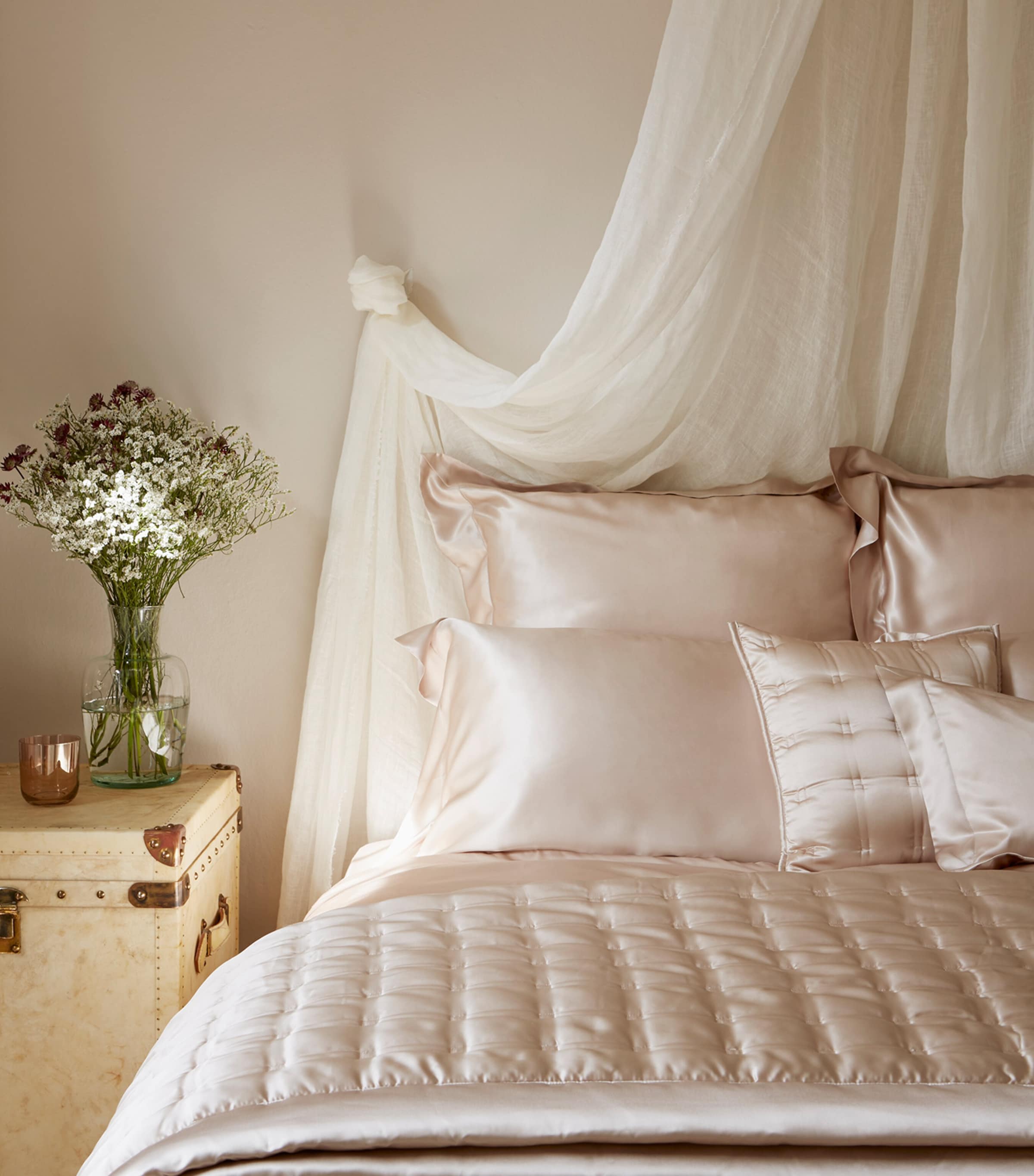 Silk Super King Windsor Bedspread (240cm x 240cm) BLUSH Image 4