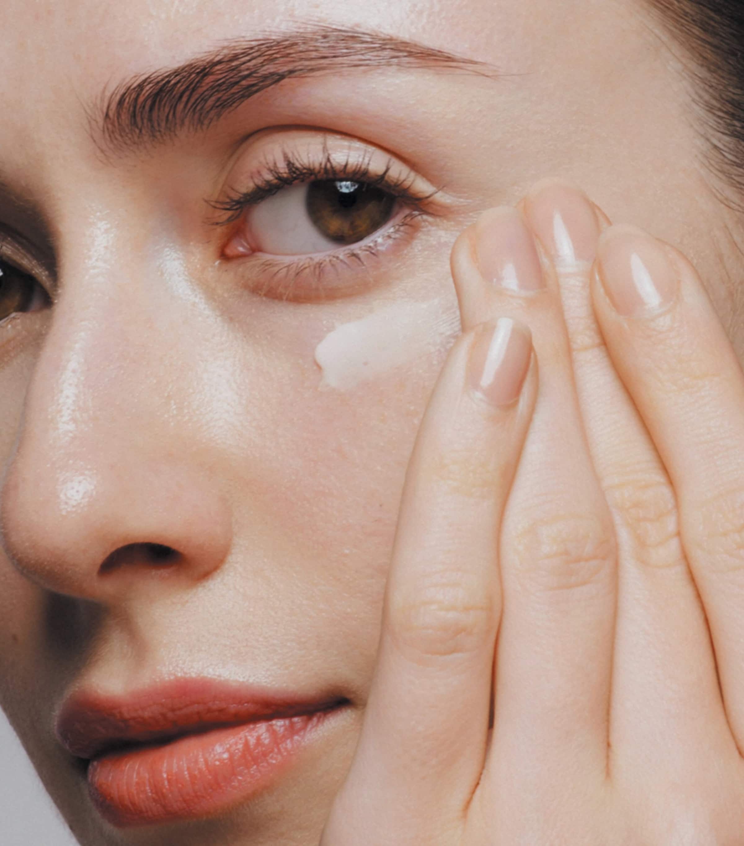 Eye and Lip Contour Regenerating Cream (17ml) NO COLOUR Image 2