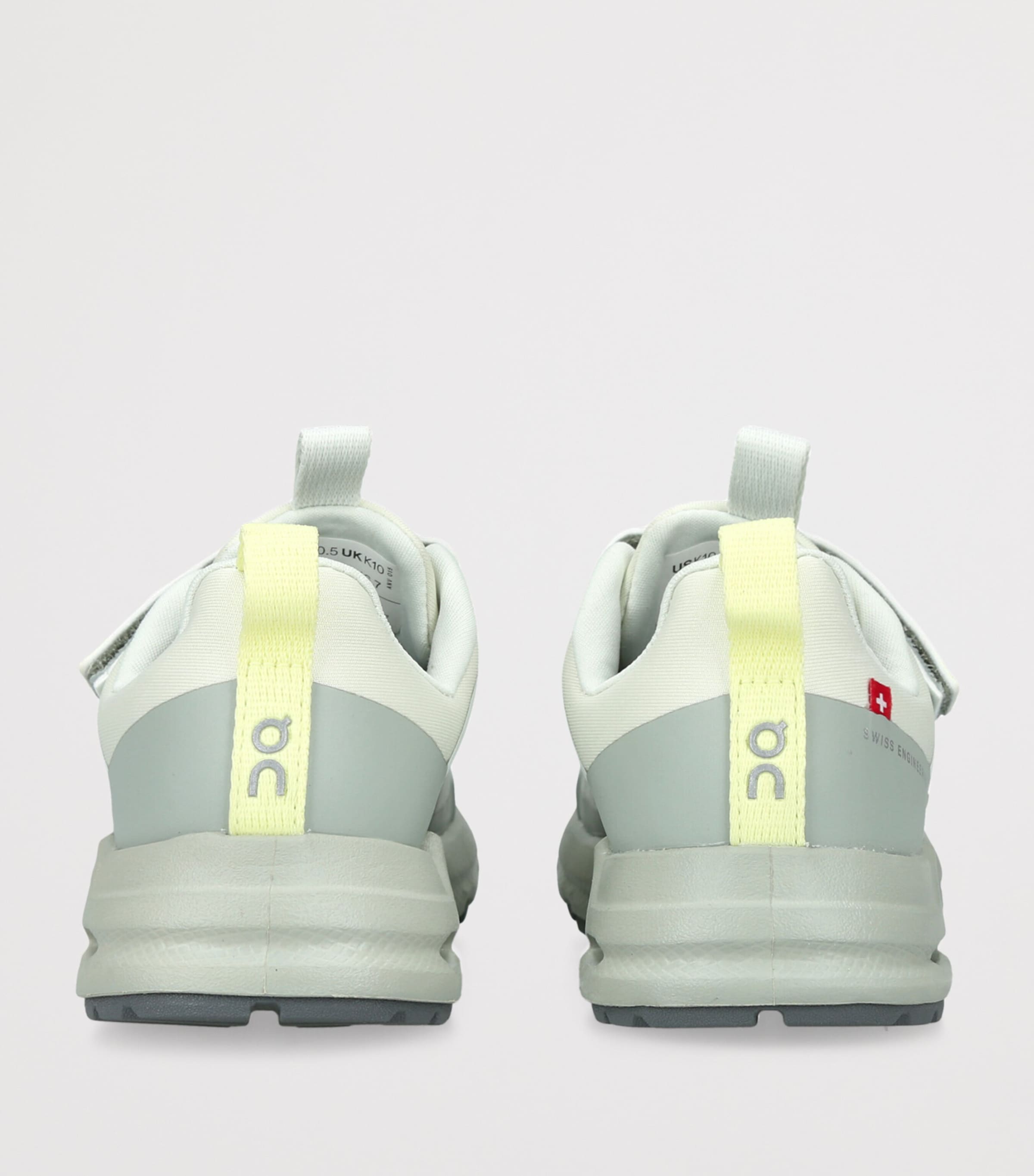ON Running Cloudhero Waterproof Trainers White/oth Image 4