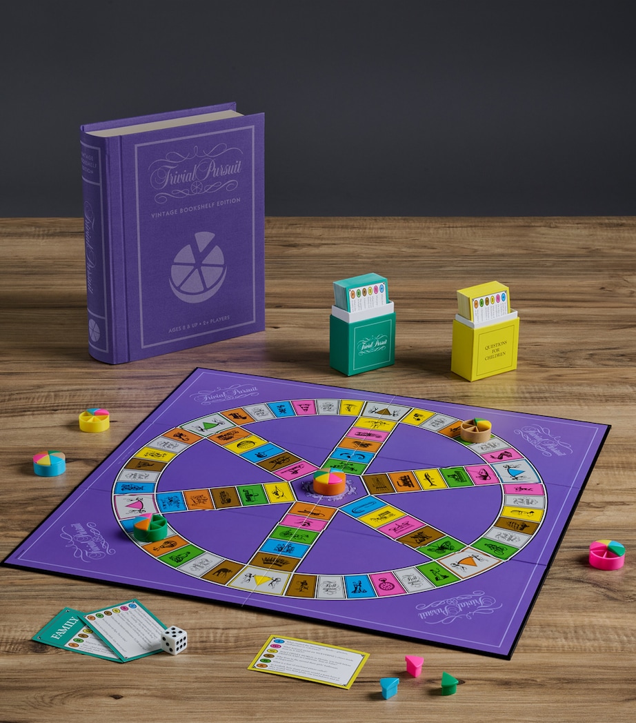 VINTAGE BOOKSHELF Trivial Pursuit Board Game Image 3
