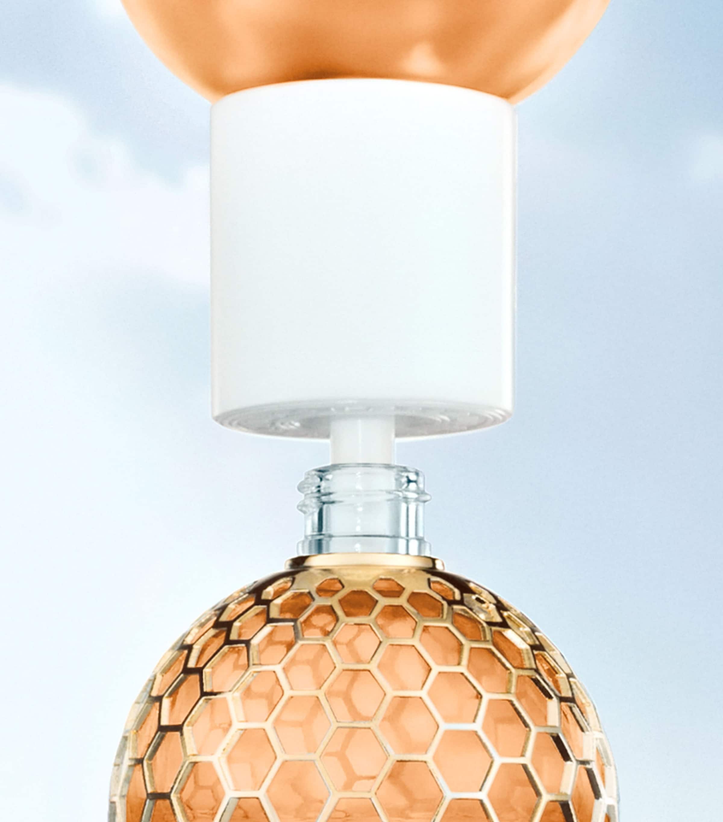 Guerlain Aqua Allegoria Forte Oud Yuzu Eau de Parfum (200ml) - Refill Image 4