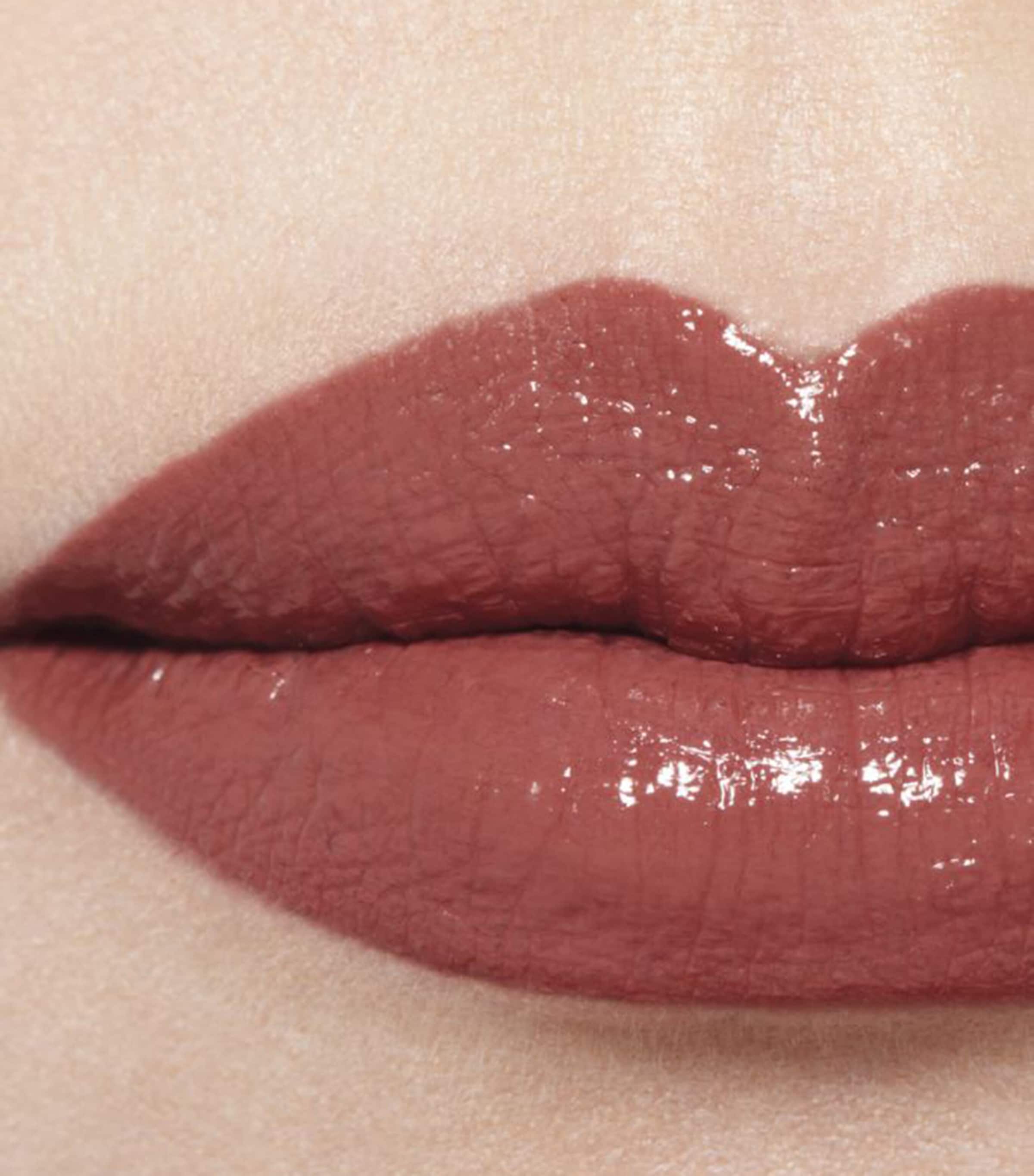 ROUGE ALLURE LAQUE Ultrawear Shine Liquid Lip Colour ULTIMATE 63 Image 3