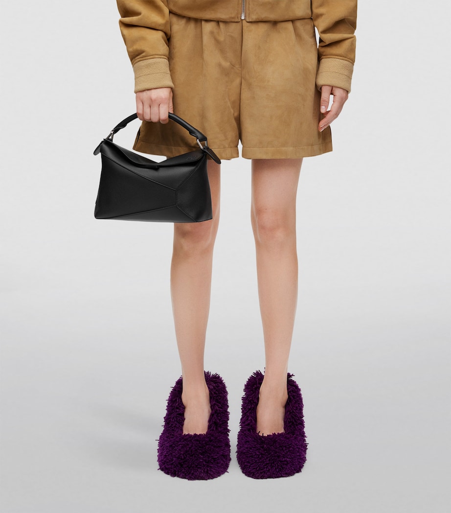 Small Leather Puzzle Edge Top-Handle Bag BLACK Image 2