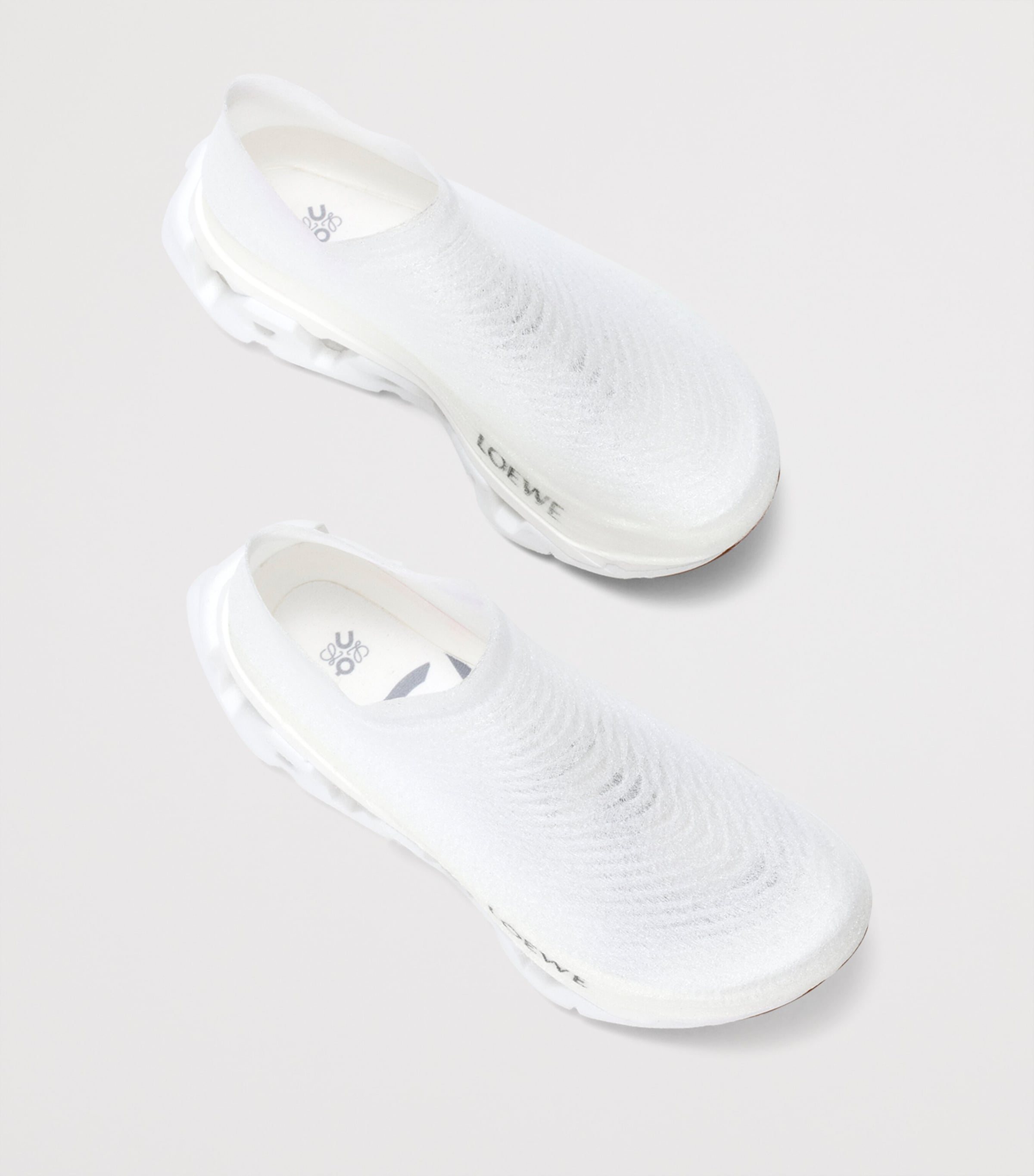 LOEWE Mens x On Lightspray Cloudmonster Sneakers White/silver Image 3