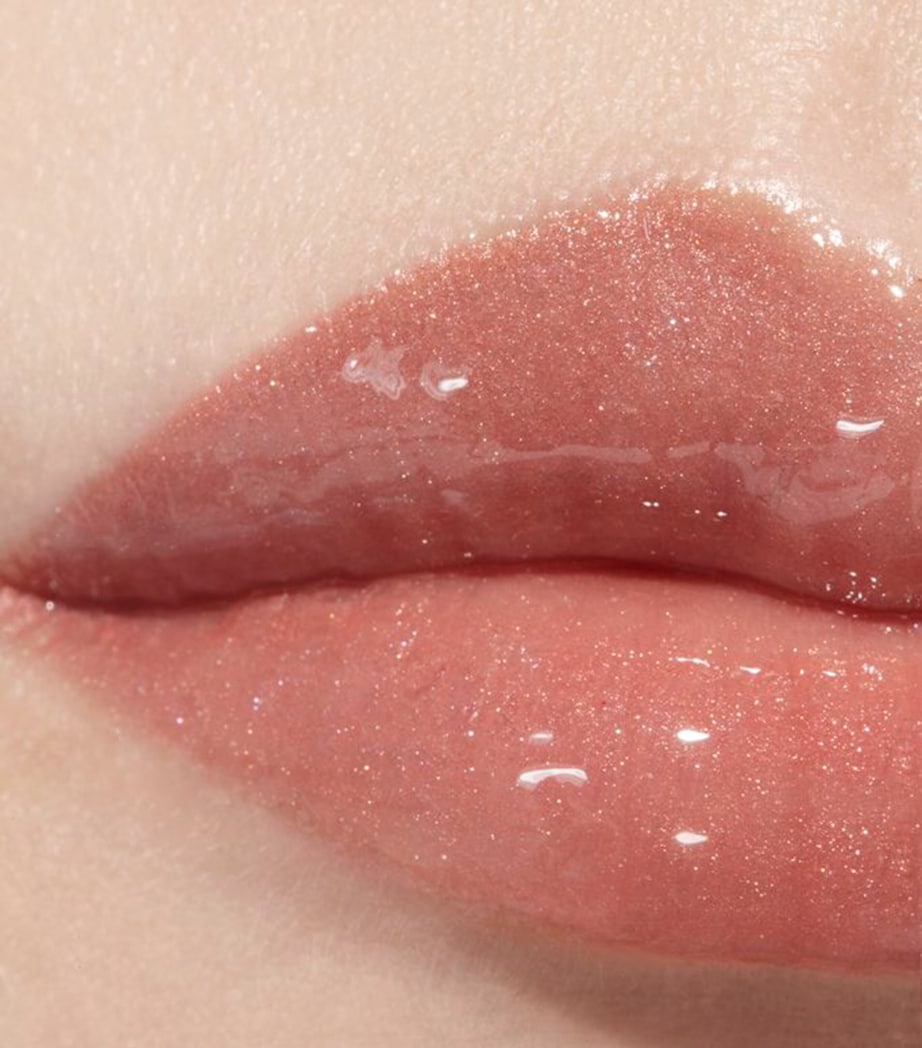 ROUGE COCO Moisturising Glossimer 722 NOCE MOSCATA Image 2