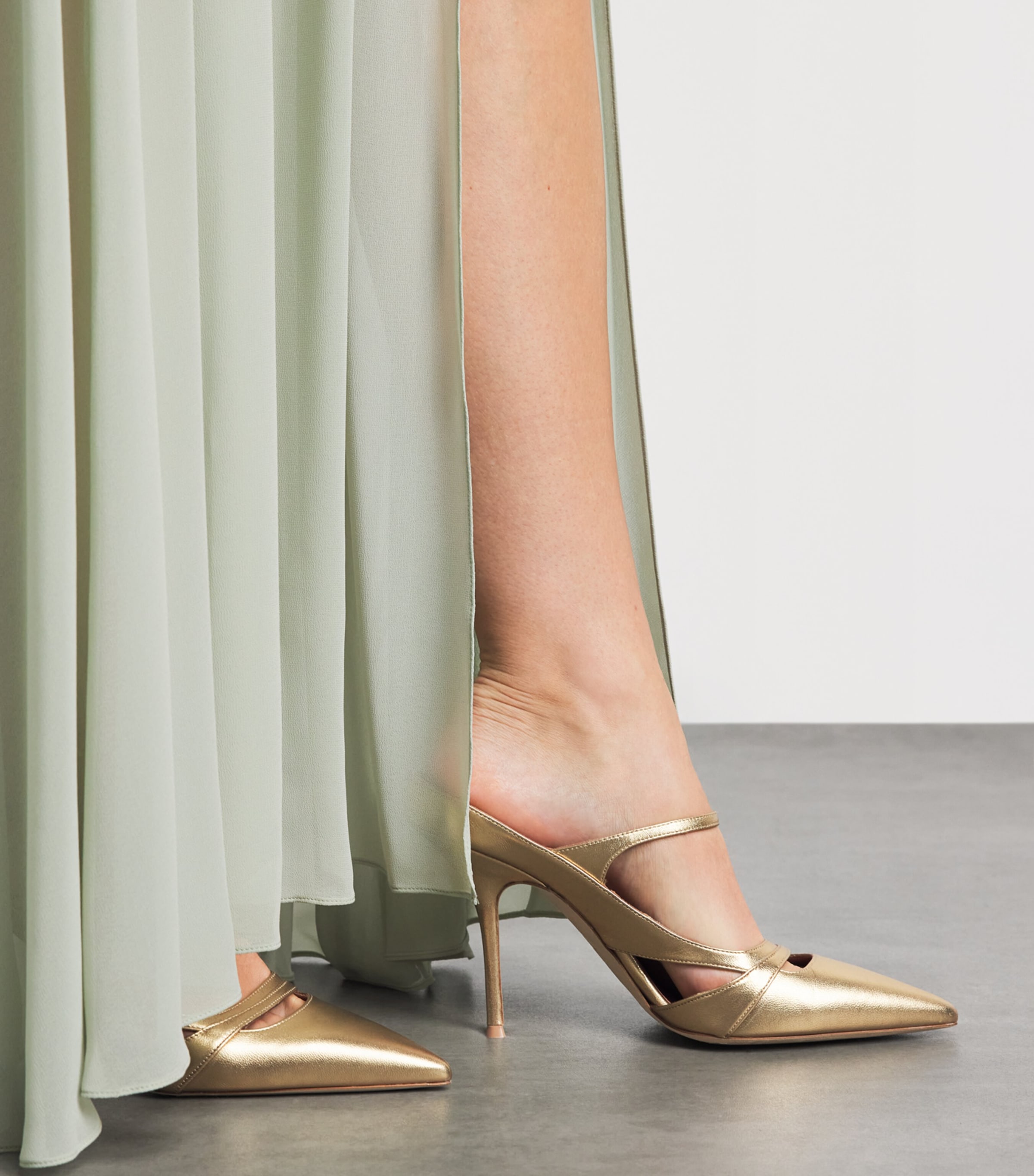 Malone Souliers x Harrods Metallic Leather Schiffer Slingback Pumps 70 Antique Gold Image 2