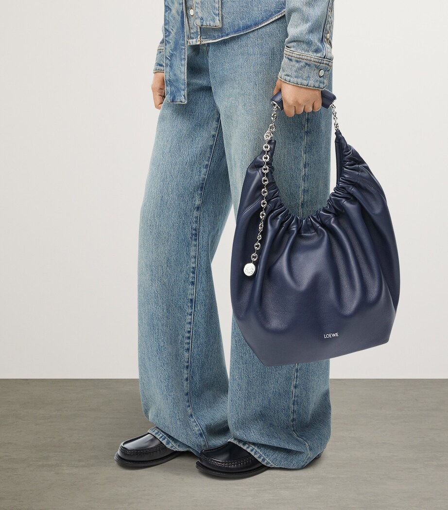 Medium Leather Squeeze Top-Handle Bag ABYSS BLUE Image 8