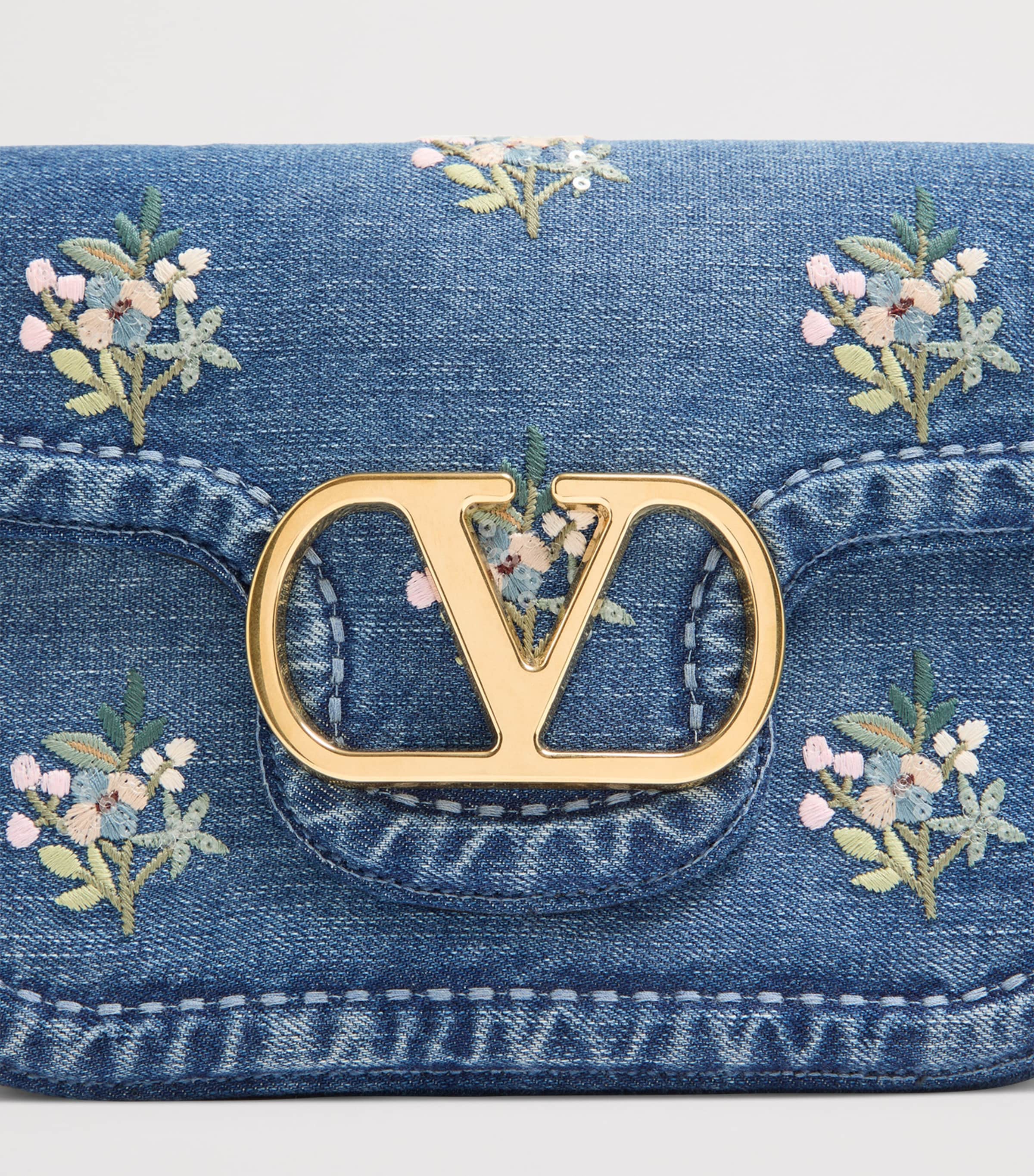 Valentino Garavani Embroidered Locò Shoulder Bag Image 6