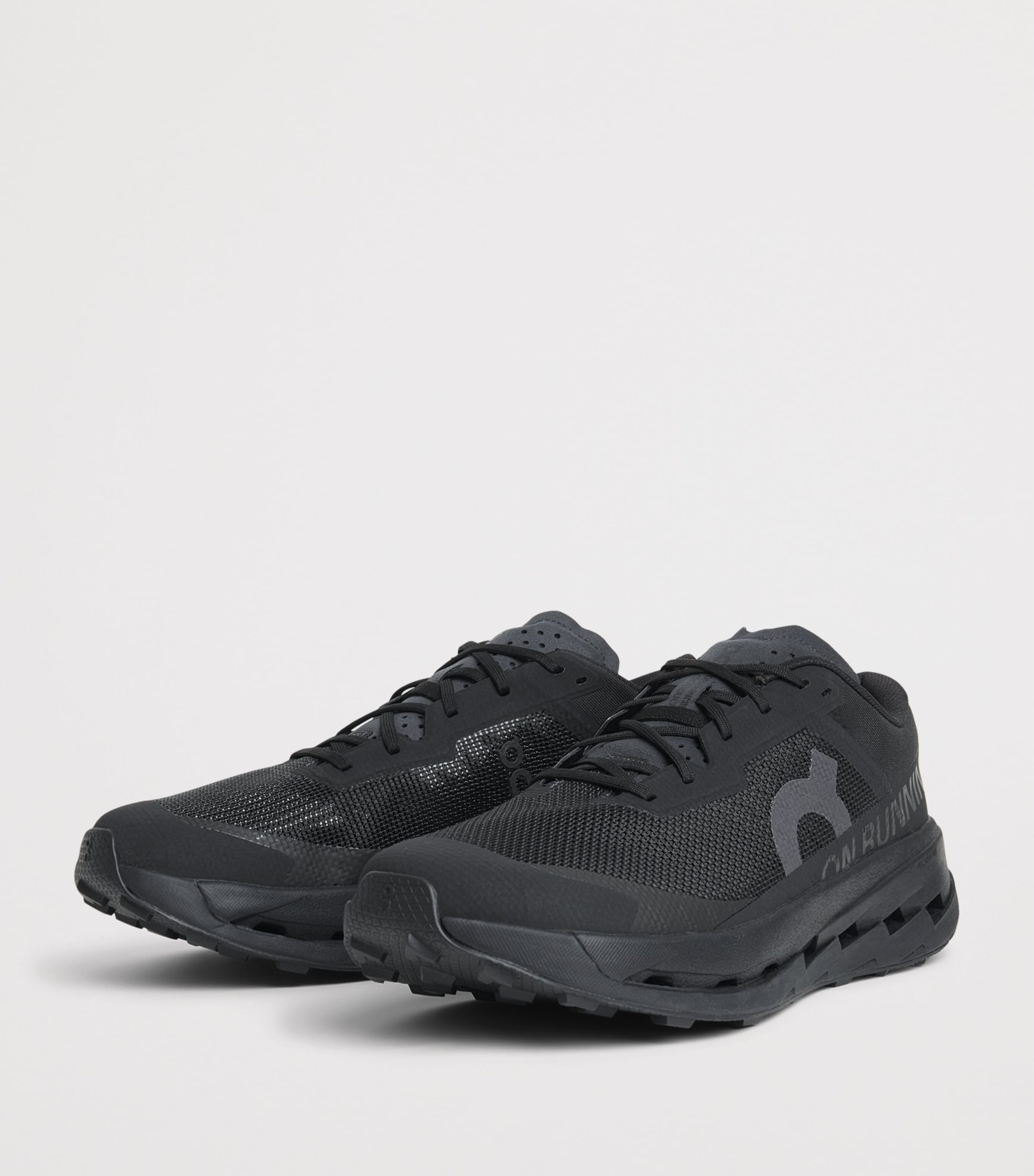 On Mens Cloudultra 3 Trainers Black | Black Image 3
