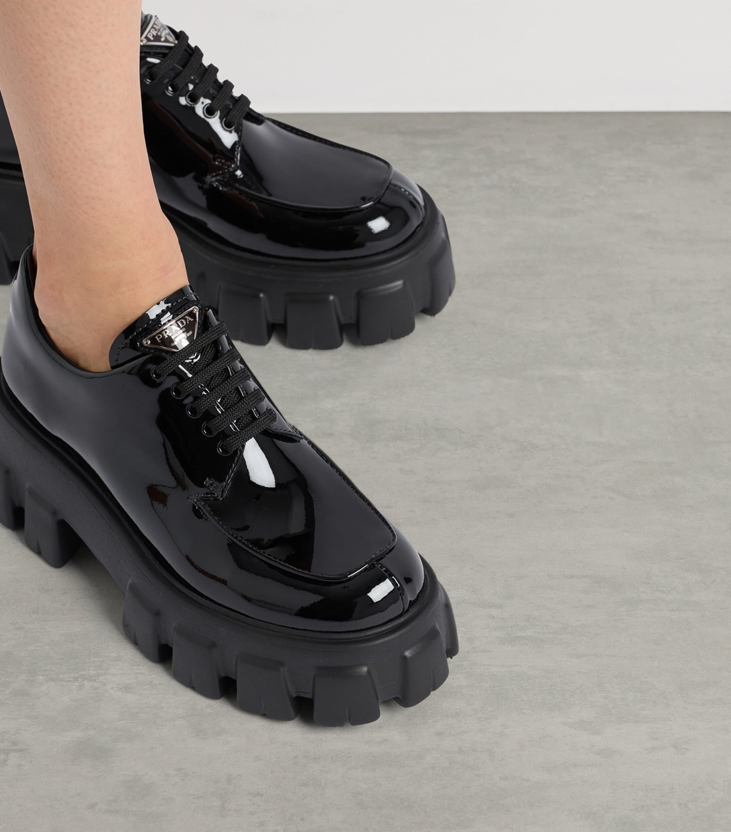 Patent Calfskin Platform Derby F0002 Image 3