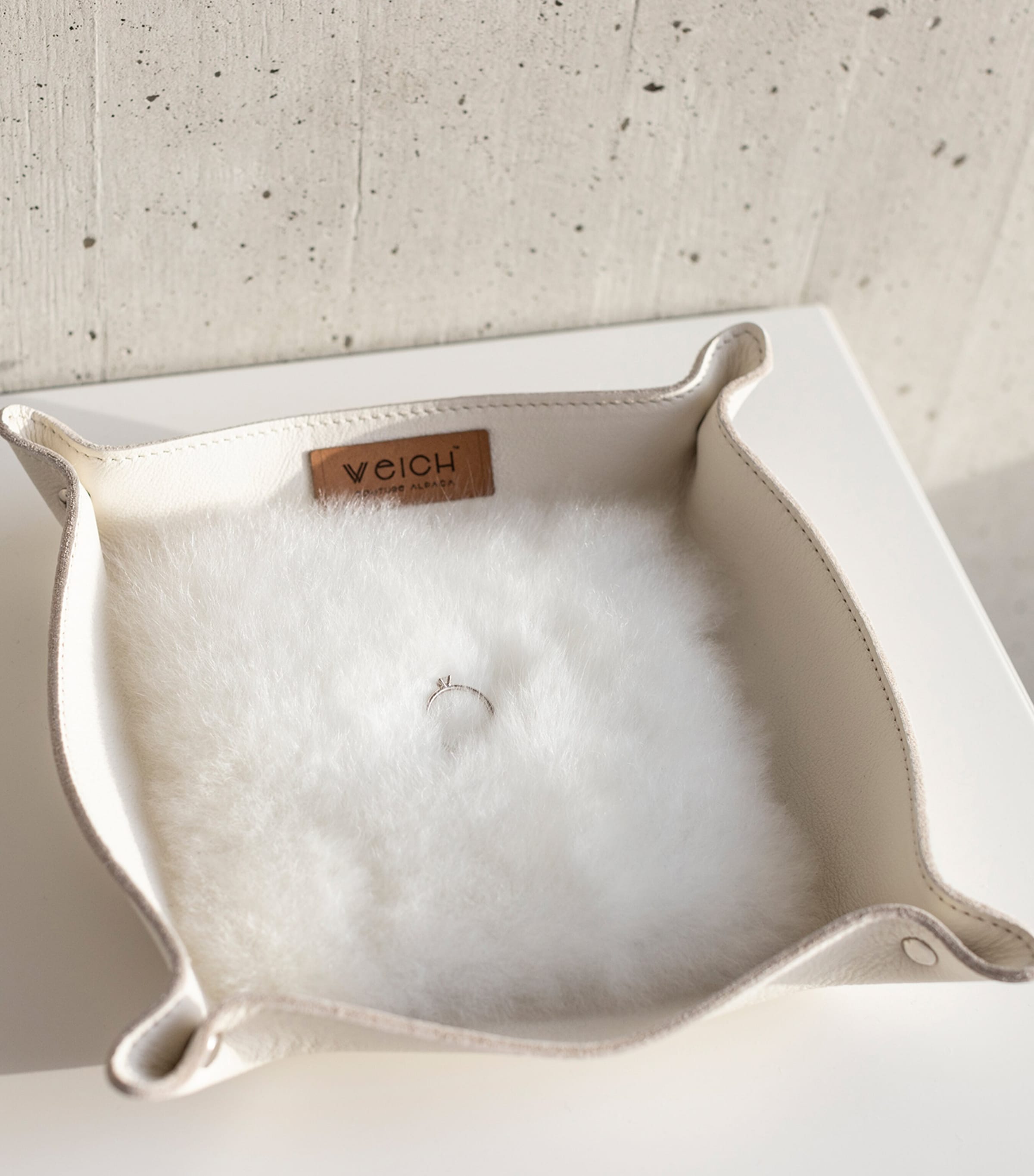 Todo Catchall Tray (20cm x 20cm) PEARL WHITE Image 2