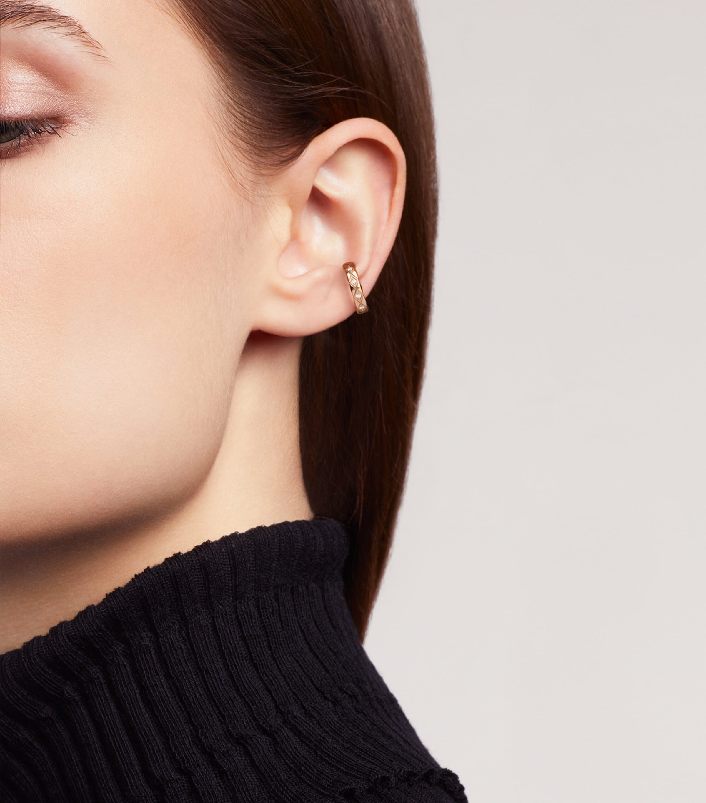 Beige Gold and Diamond Coco Crush Single Earring BEIGE Image 3