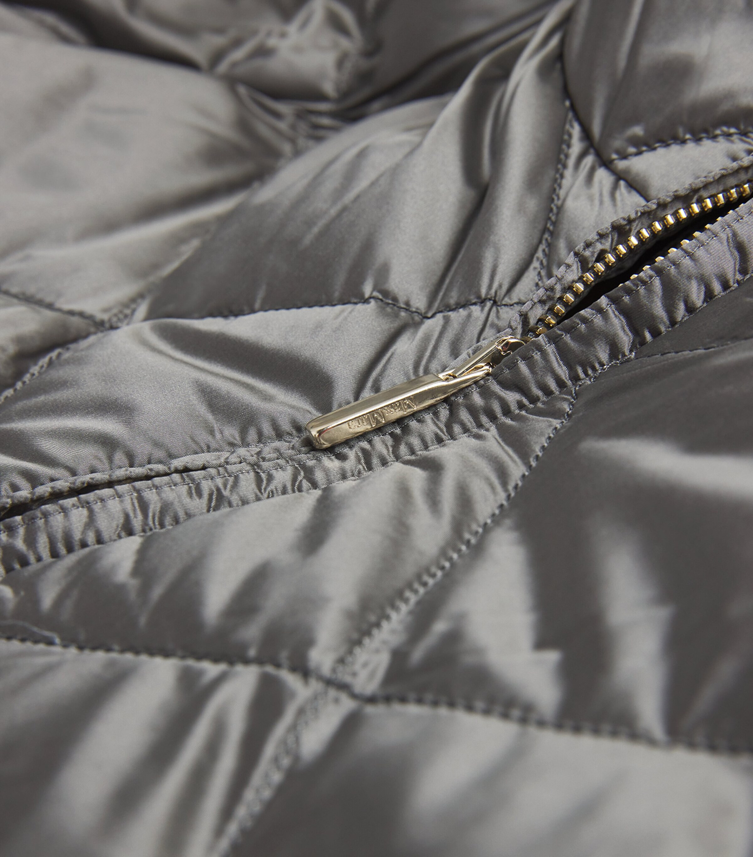 Max Mara Womens The Cube Quilted Jacket Medium Grey Image 5