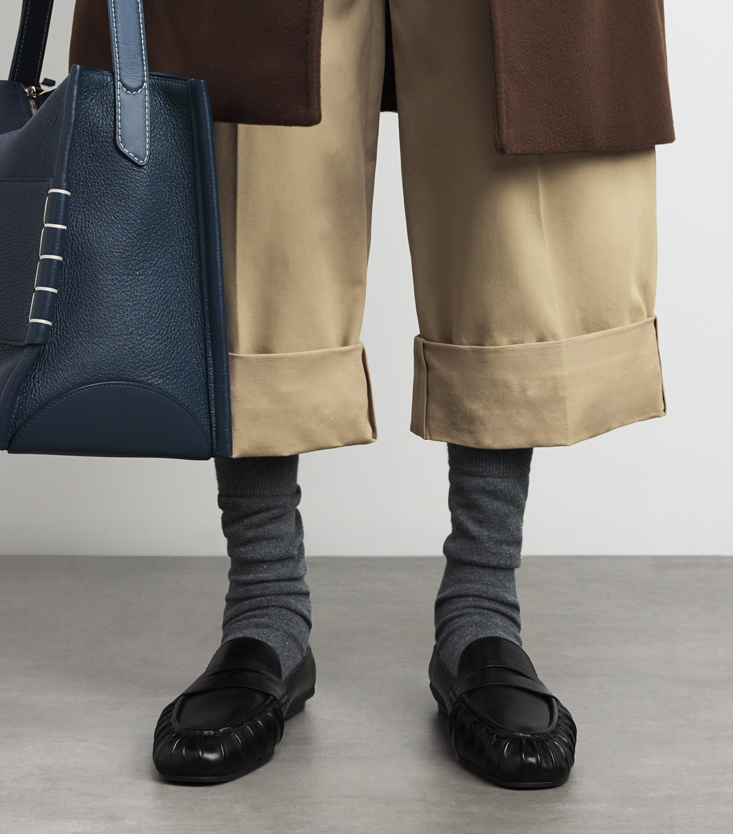 Pleated Wide-Leg Tapered Trousers BEIGE Image 6