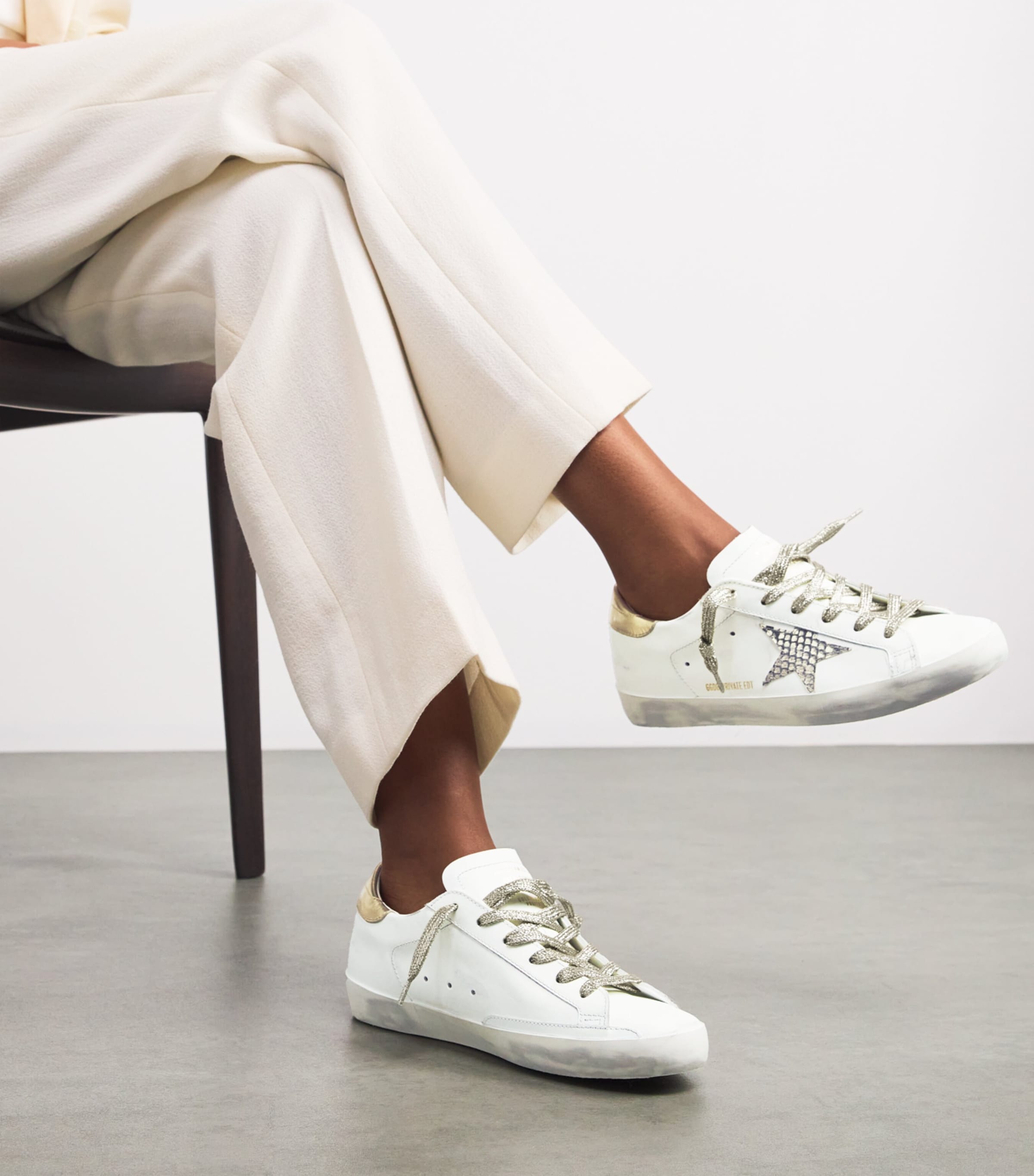【送料&関税込】Golden  Super Star Sneakers Women's Super-Star sneakers with gold foxing | Golden Goose
