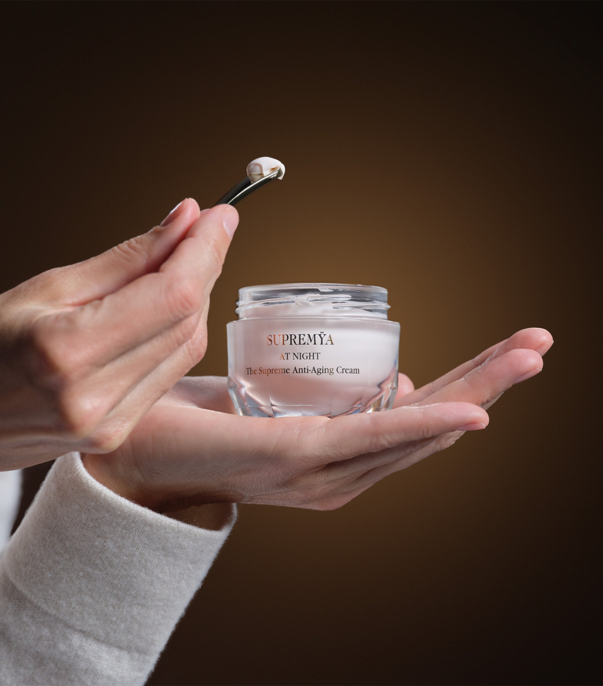 Supremÿa La Nuit The Supreme Anti-Ageing Cream (50ml) NO COLOUR Image 3