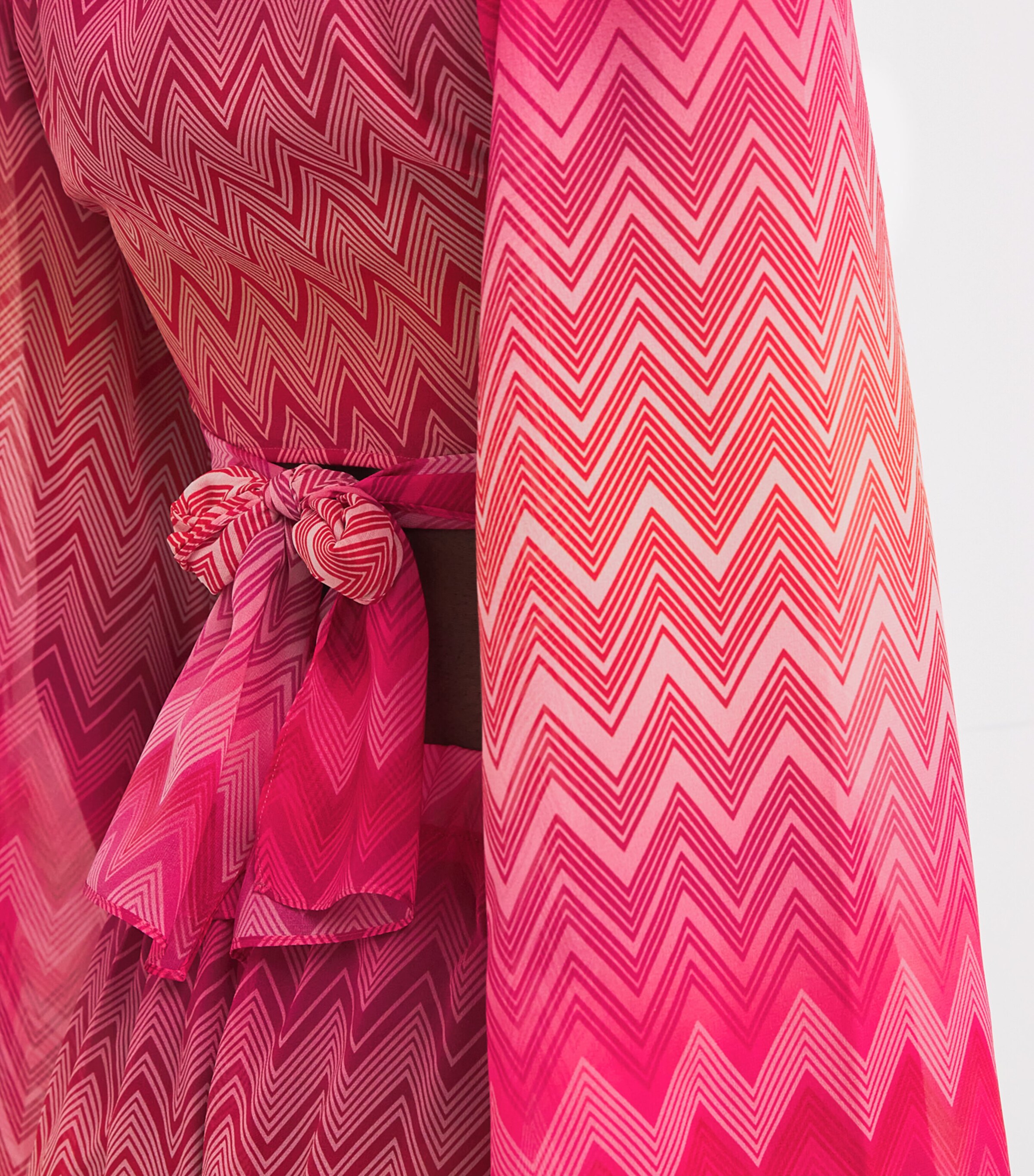 Missoni Womens Silk Zigzag Crop Top Cherry Chevron Image 6