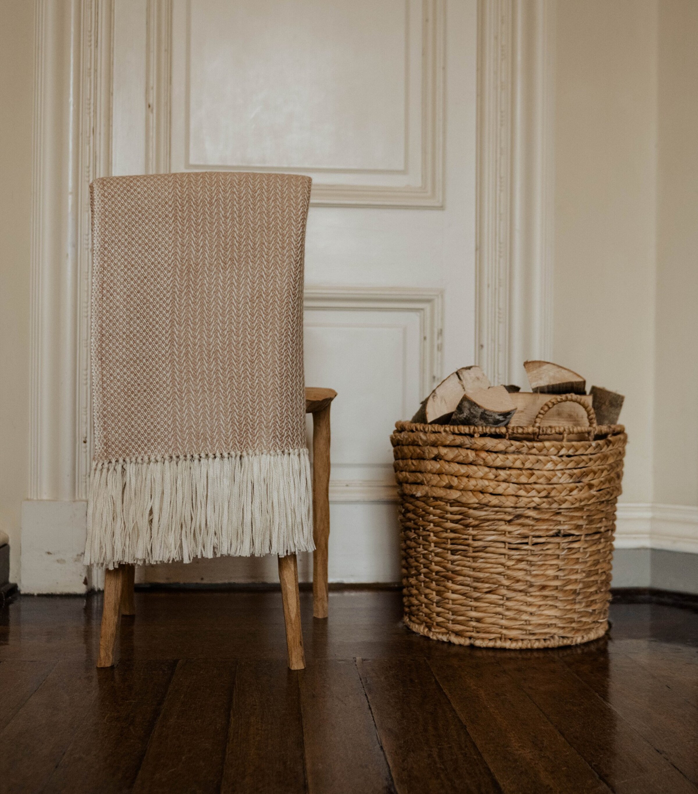 Araminta Campbell Alpaca-Blend Woodland Inkcap Throw (150cm x 230cm) Caramel Image 3