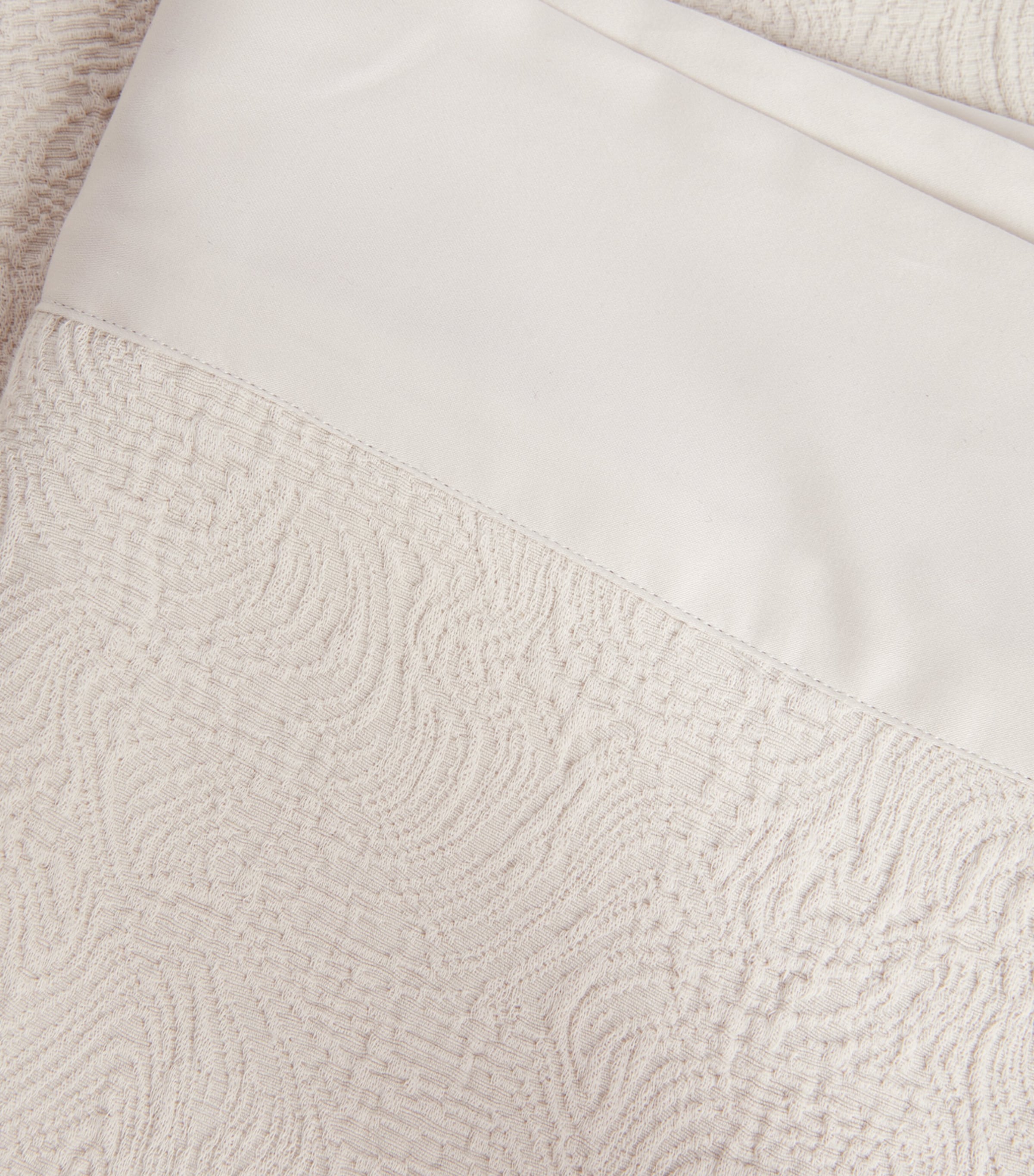 Amalia Aura Super King Bedspread (260cm x 250cm) | Bedding | Bedspreads & Bed Throws | Designers | Amalia Amalia Aura Super King Bedspread (260cm x 250cm) | Bedding | Bedspreads & Bed Throws | Designers | Amalia