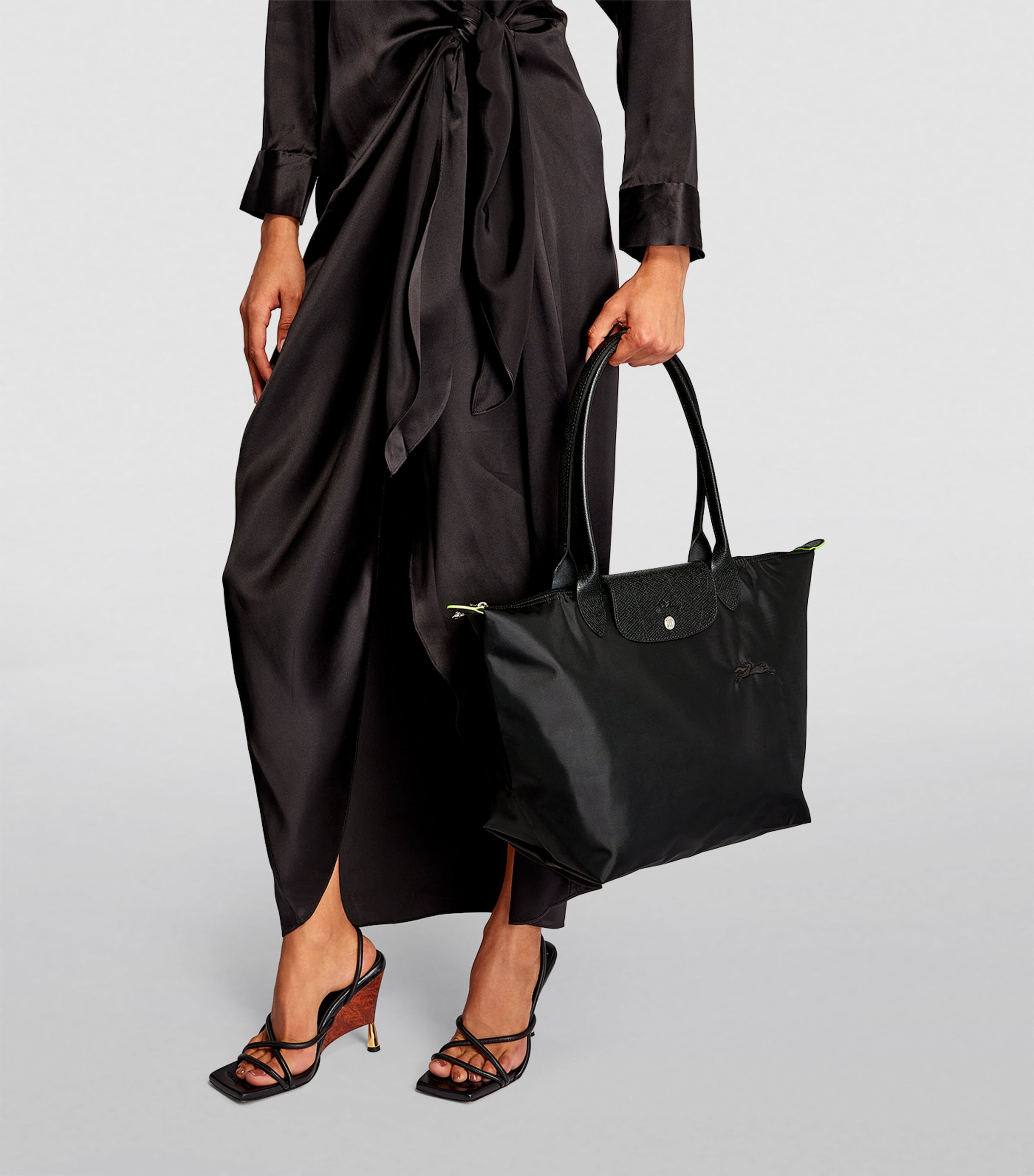 Large Le Pliage Green Tote Bag 001 BLACK Image 4