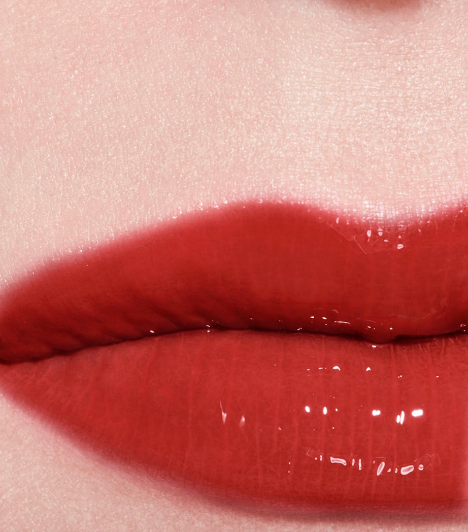 CHANEL ROUGE COCO GLOSS Moisturising Gloss Inimitable Image 5