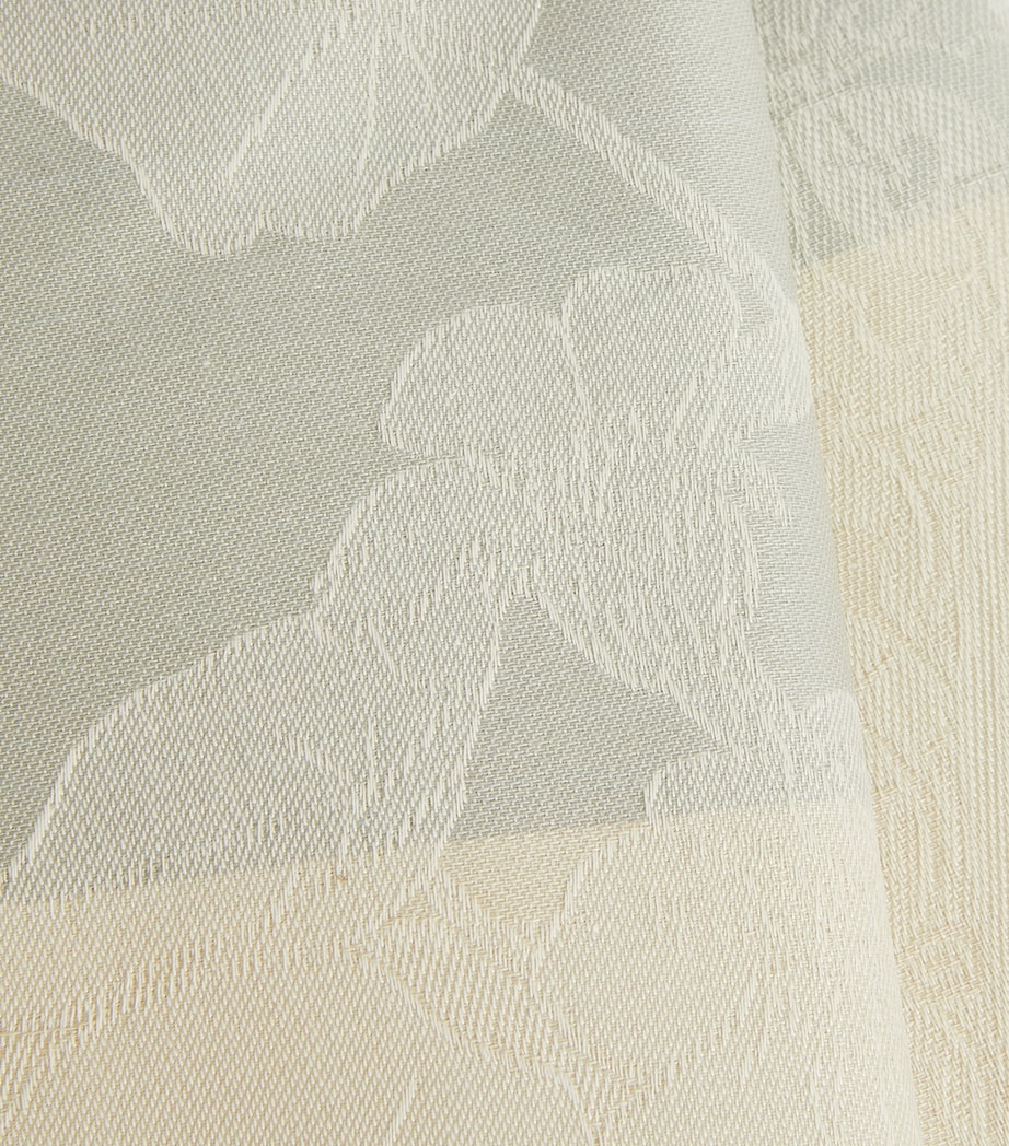 Le Jacquard Français Fleurs Gourmandes Tablecloth (175cm x 250cm) Beige Image 4