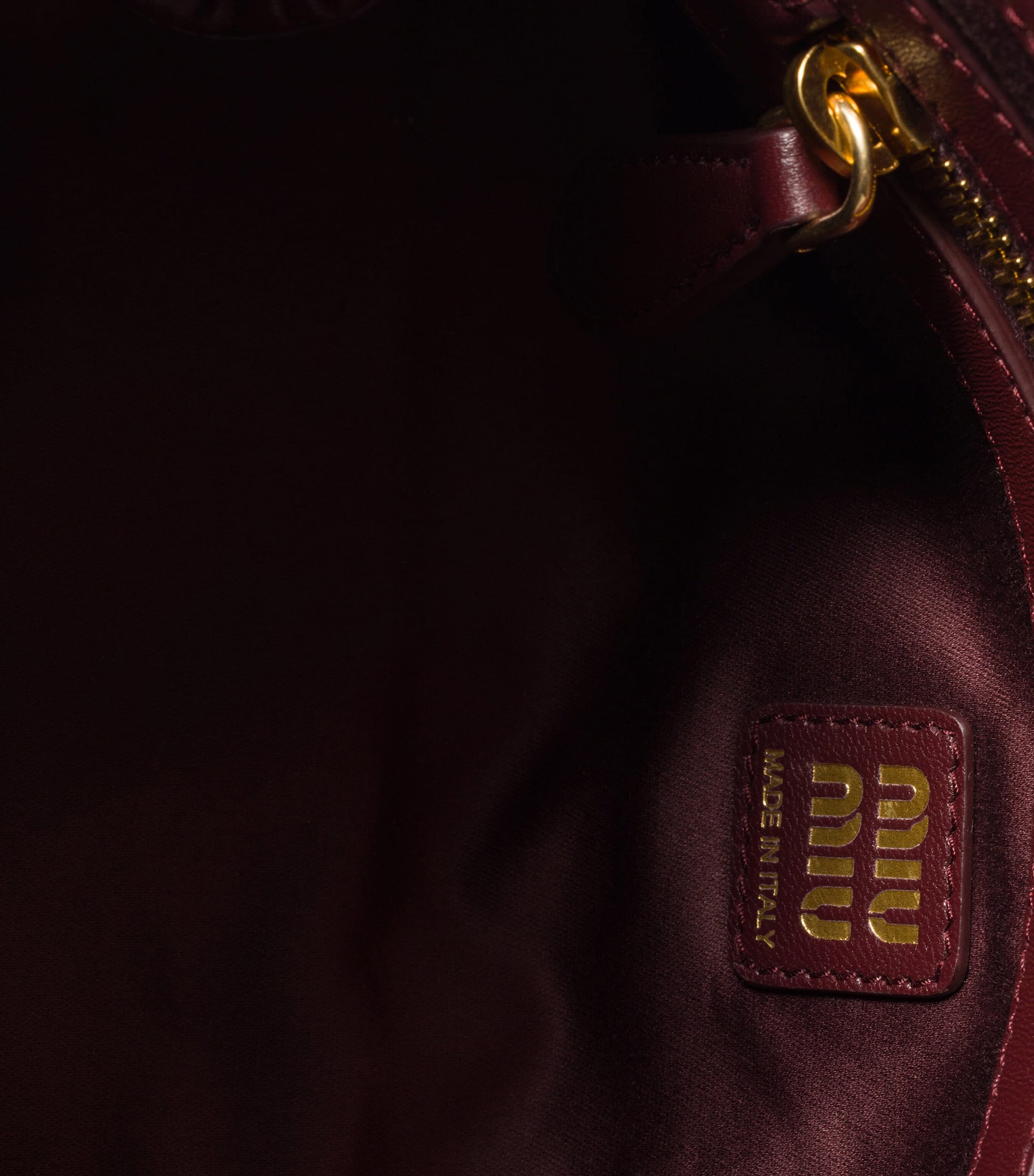 Matelassé Leather Clutch Bag F0007 Image 4