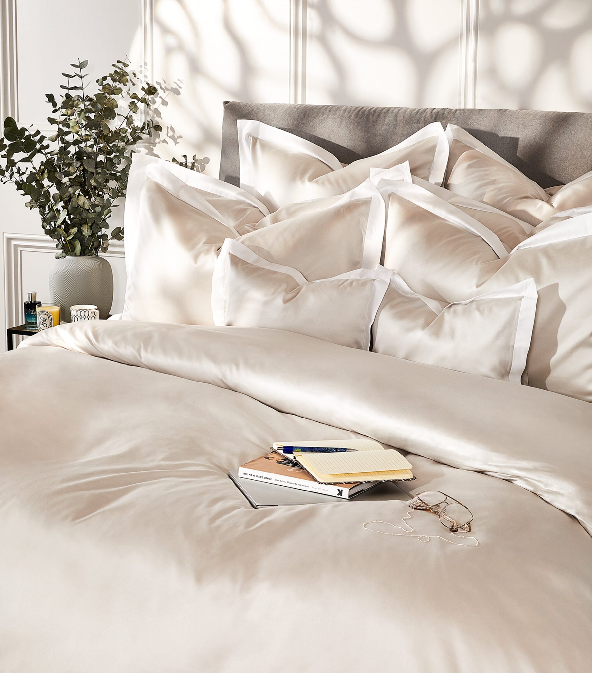 Celso De Lemos Emma Super King Duvet Cover (260cm x 220cm) Nacre Image 3