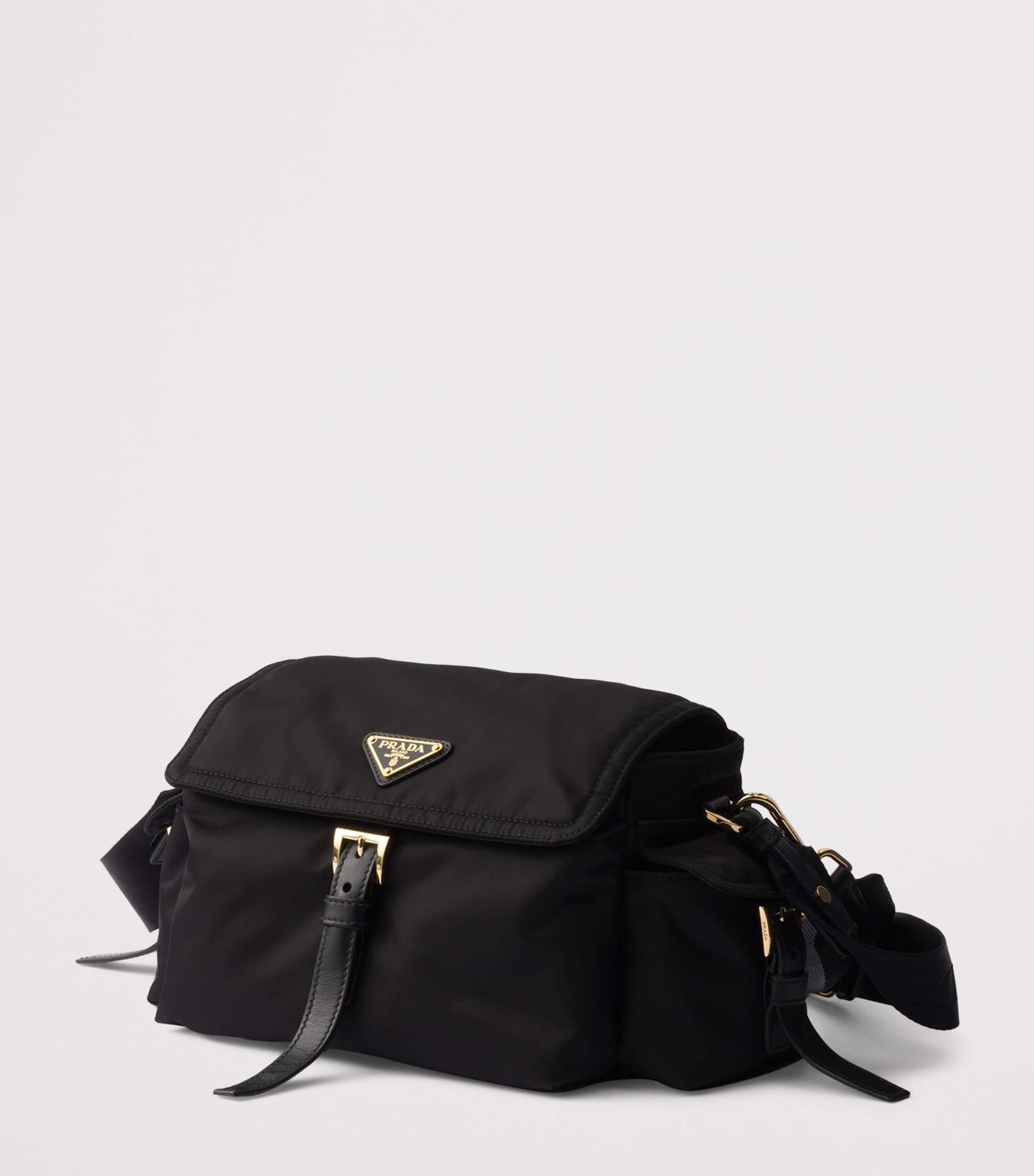 バッグ PRADA nylon shoulder bag black Prada Black Medium Re-Nylon Shoulder Bag | Harrods UK