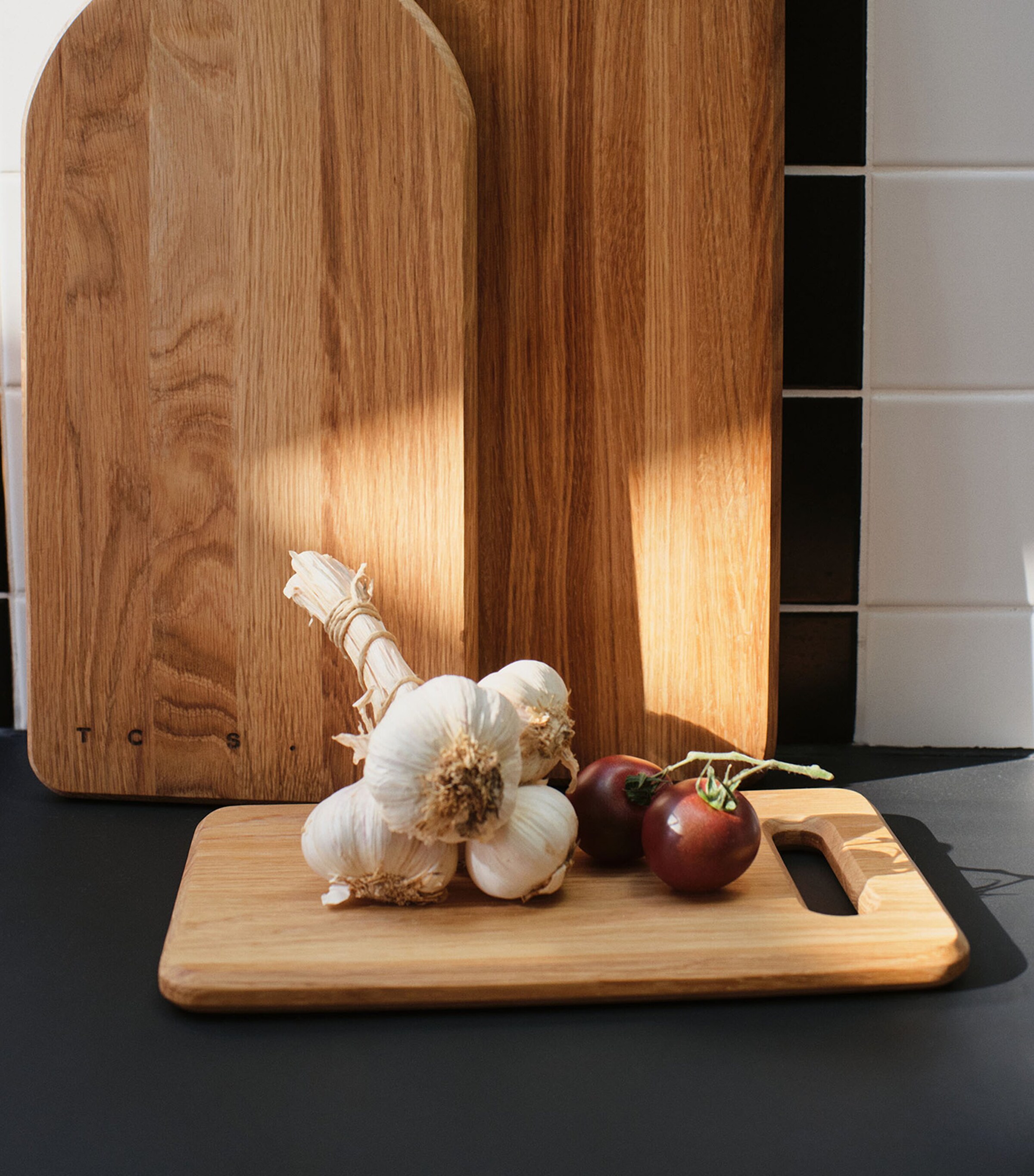 The Conran Shop Oak Istria Serving Board (28cm x 18cm) Oak Image 6