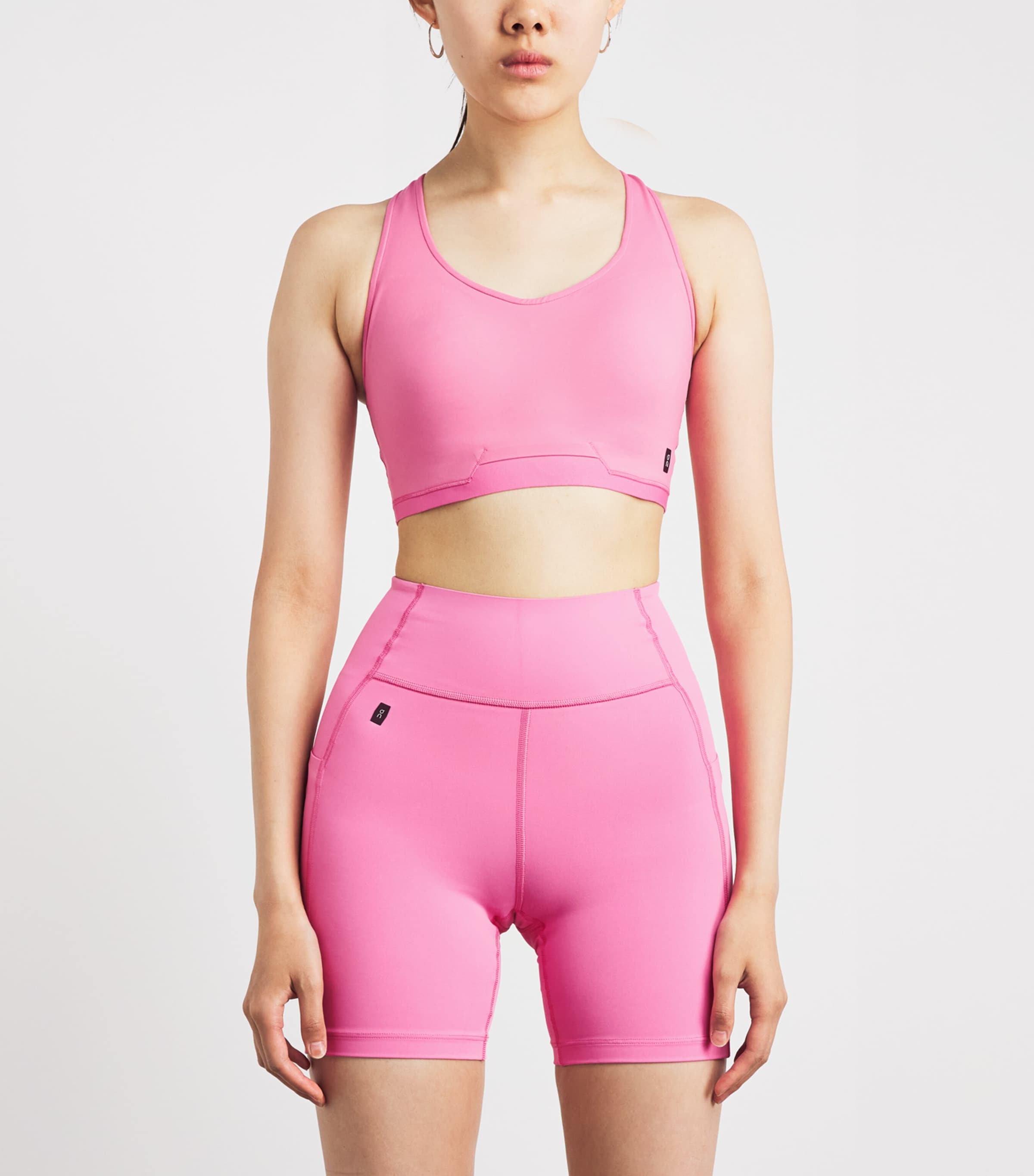 On Womens Train Bra Bubblegum Image 4