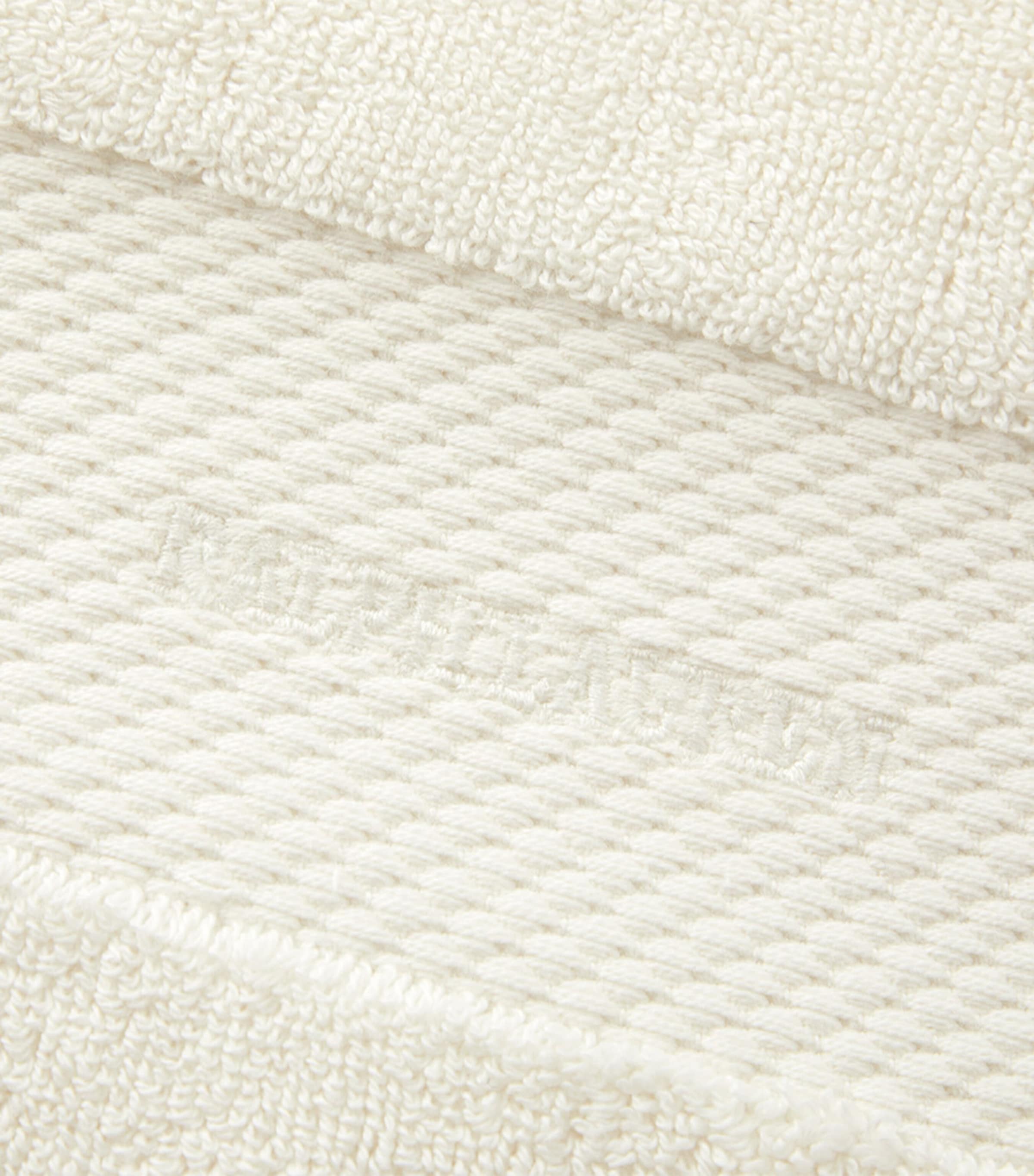 Avenue Hand Towel (50cm x 100cm) ALABASTER Image 4