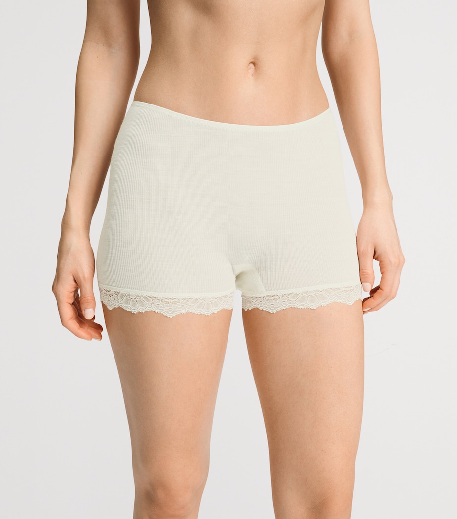 Hanro Womens Wool-Silk Boy Shorts Misty White Image 3