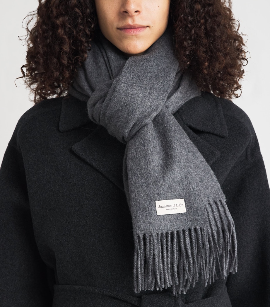 Johnstons Of Elgin Cashmere Wide Scarf Mid Grey Image 2
