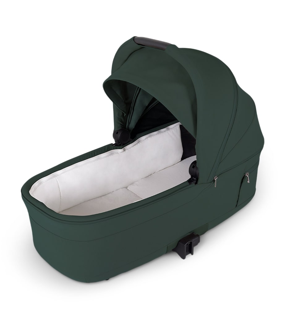 Silver Cross Nia Carrycot Conifer Image 1