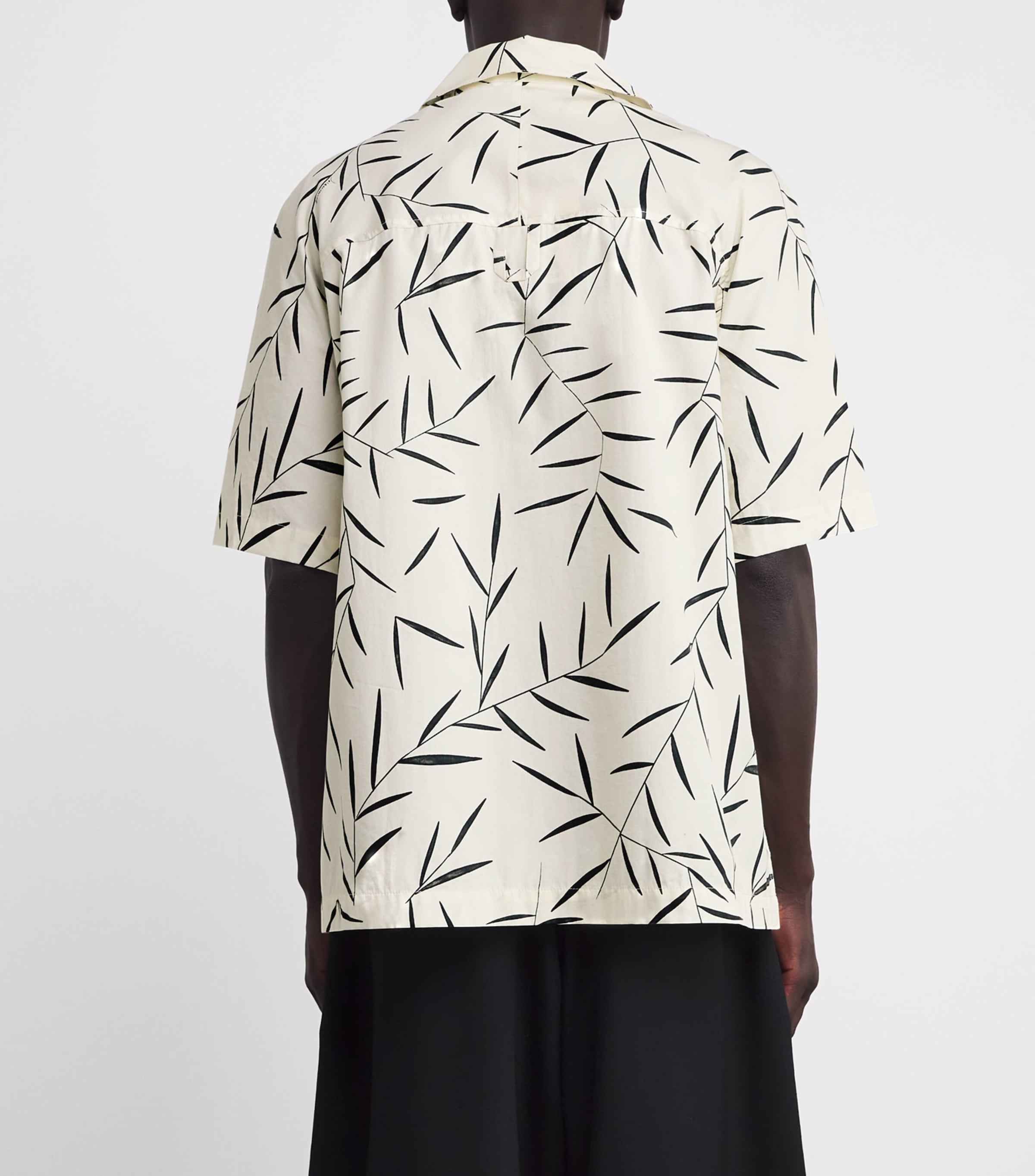 Jacquemus Mens Cotton Leaf Motif Shirt Prin Fol Off W/b Image 4