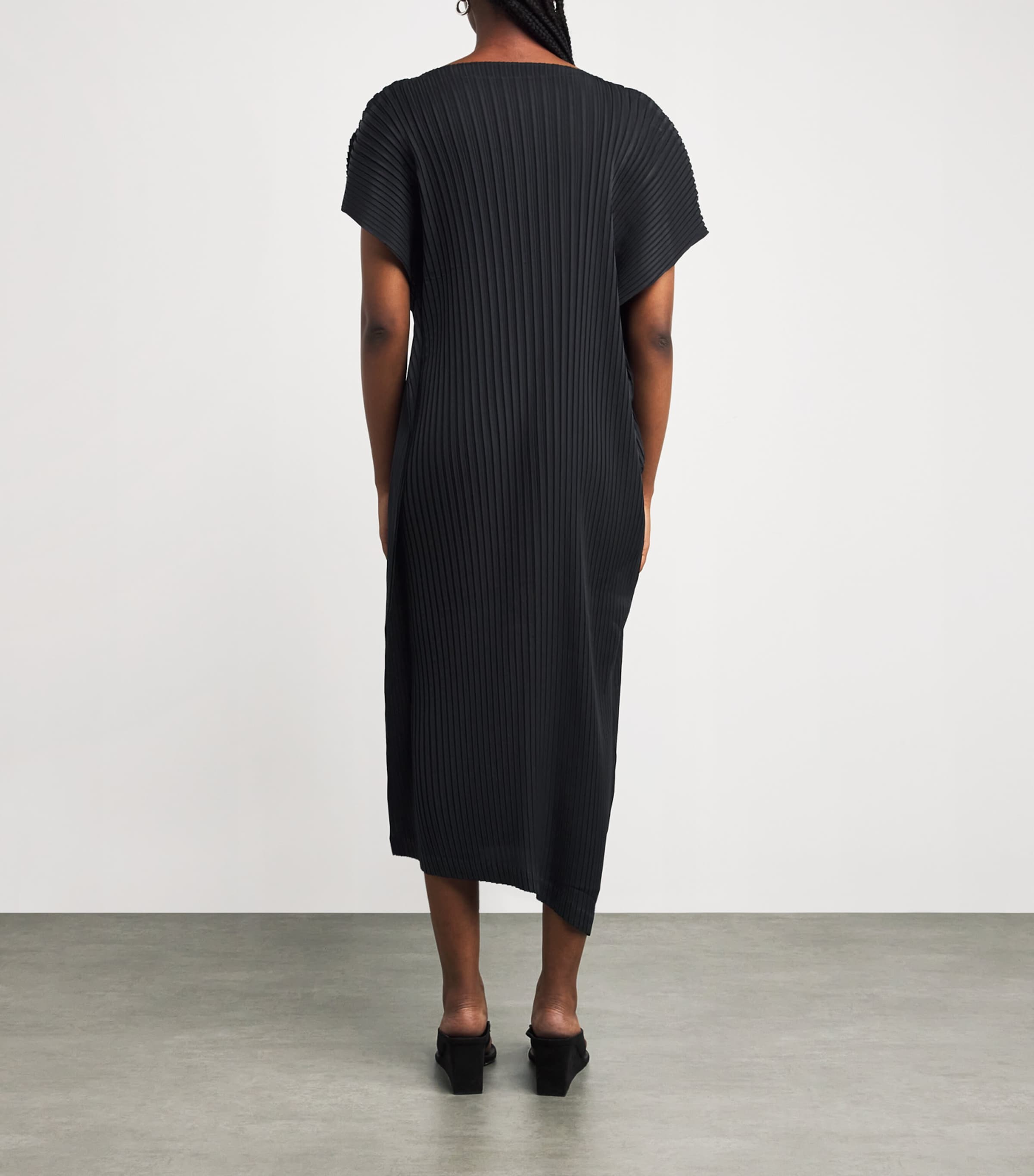 Issey Miyake Black Shadow Study Pleats Midi Dress | Harrods US