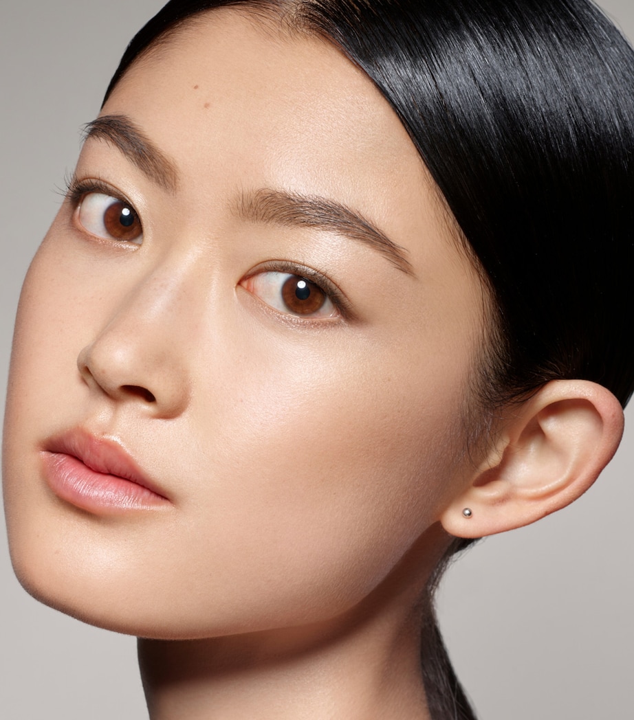 Skin Fetish: Sublime Perfection Foundation LIGHT MEDIUM 8 Image 3